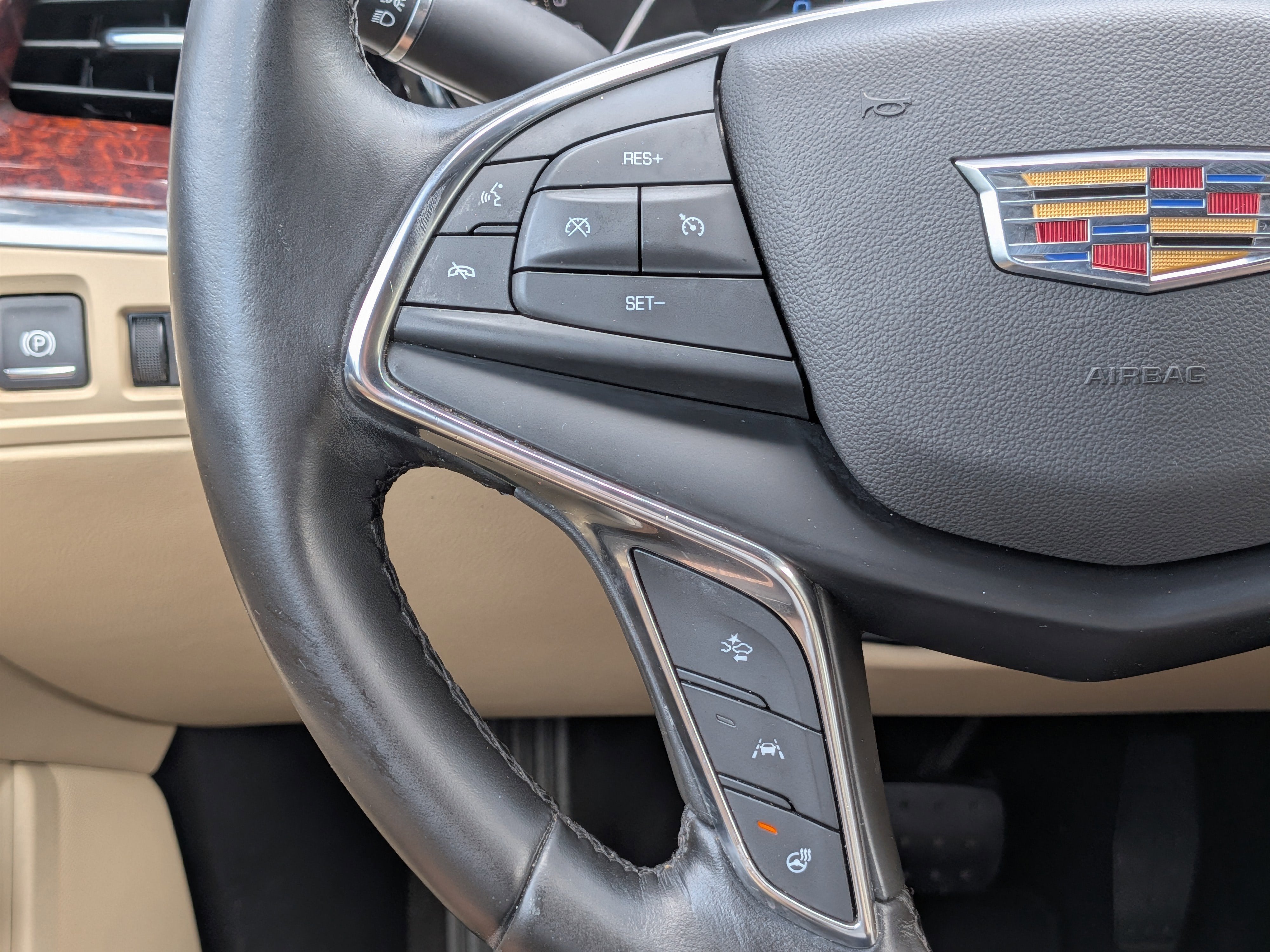 2019 Cadillac XT5 Luxury FWD