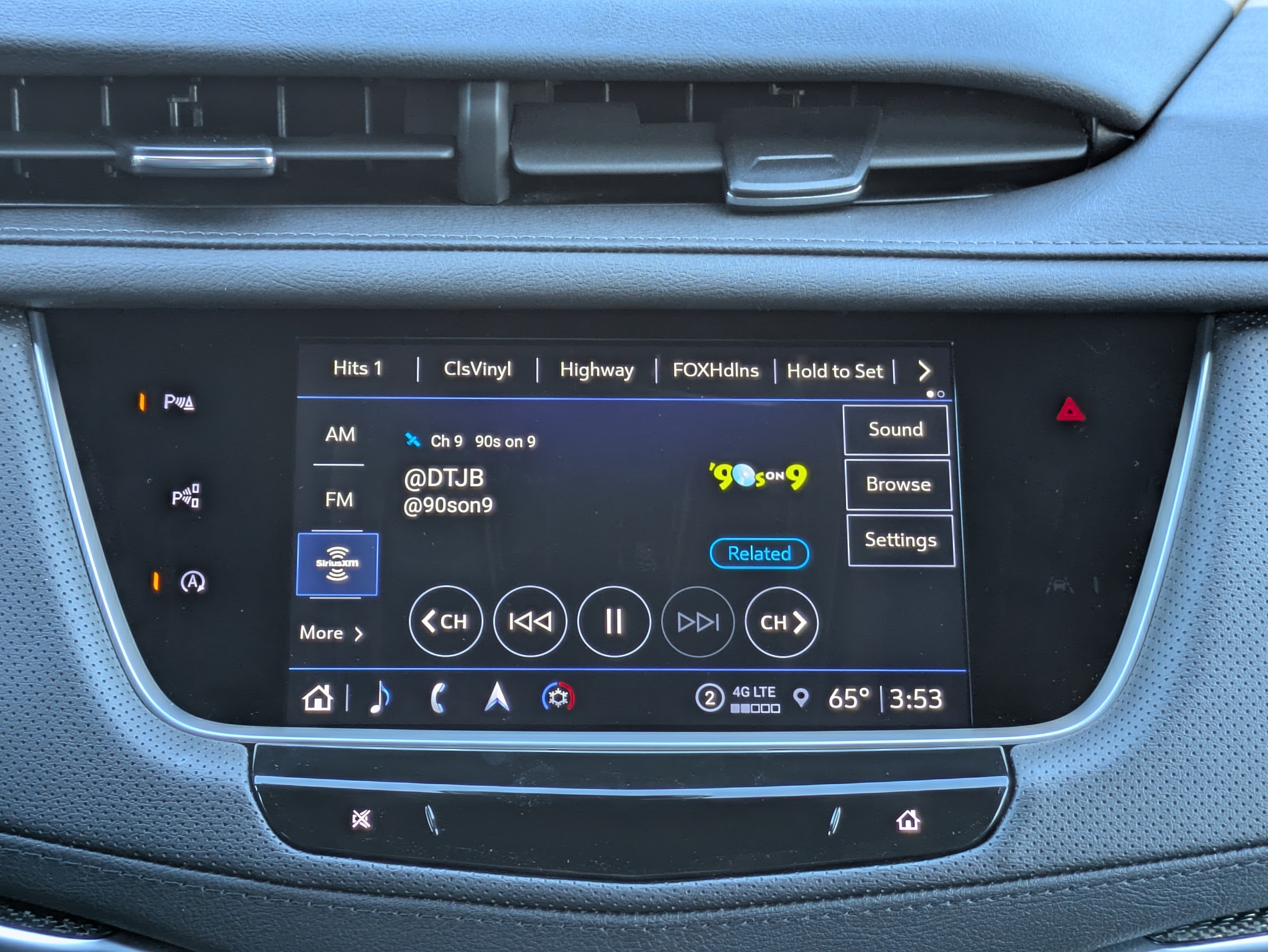 2026 Cadillac XT5 Sport