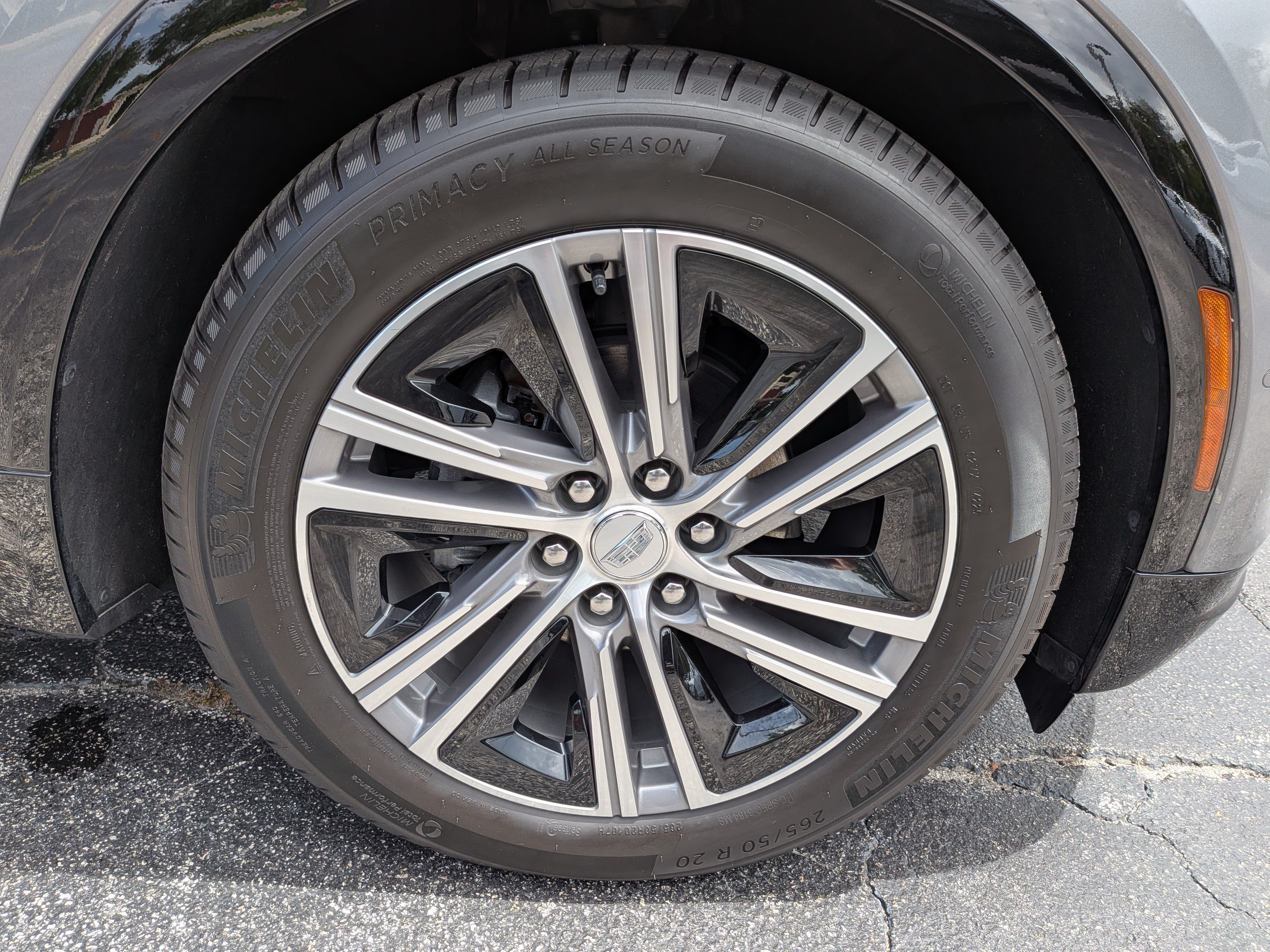 2023 Cadillac LYRIQ Luxury