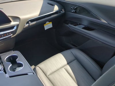 2025 Cadillac LYRIQ Luxury 1