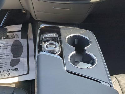 2025 Cadillac LYRIQ Luxury 1