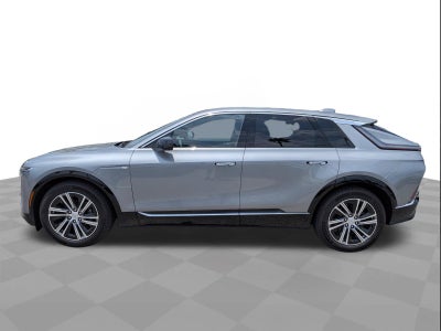 2024 Cadillac LYRIQ Luxury 1