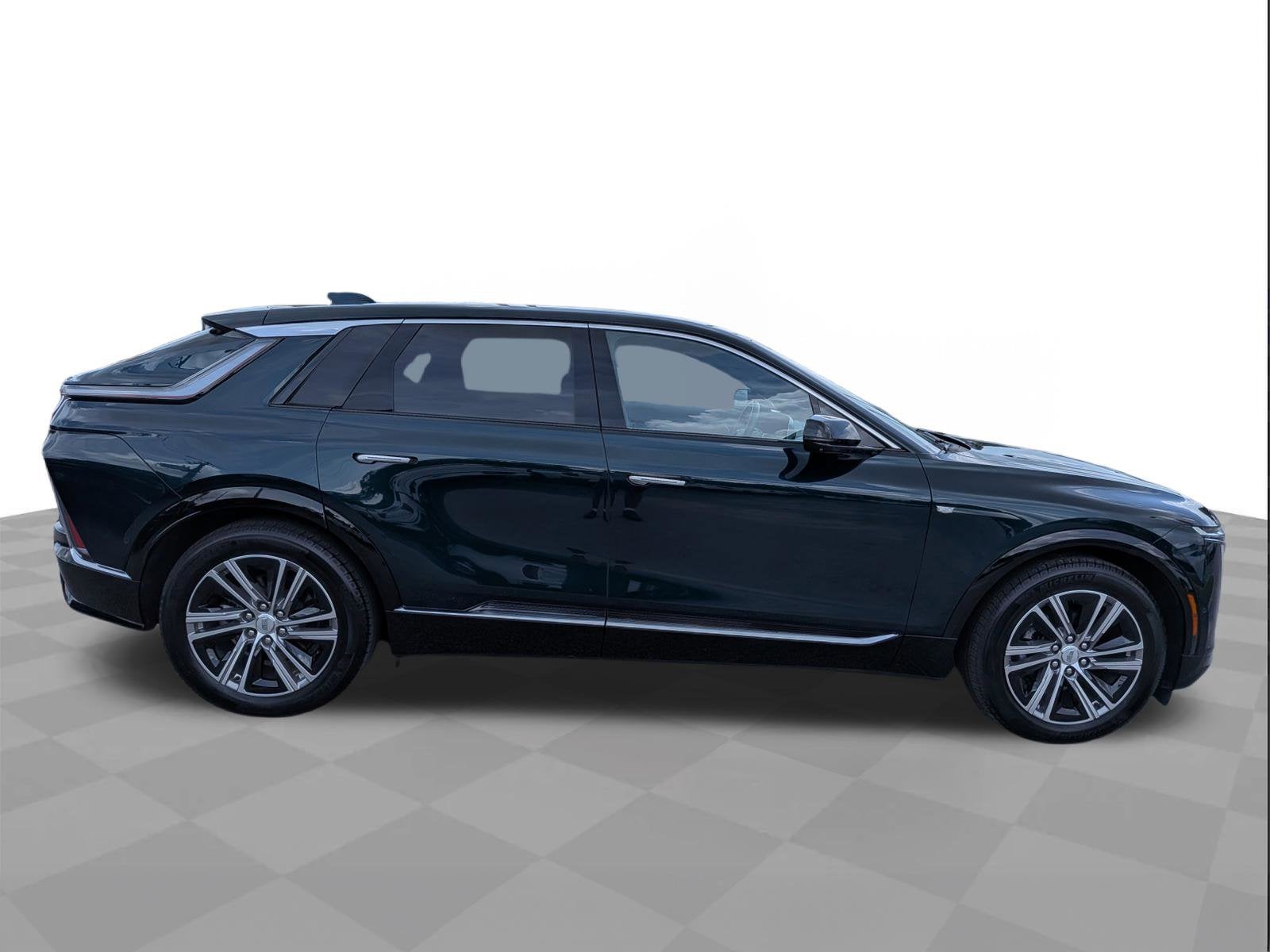 2024 Cadillac LYRIQ Luxury 1
