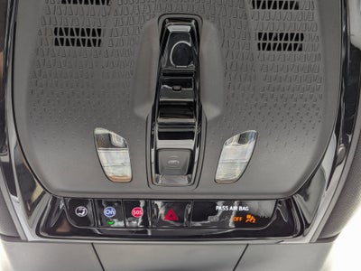 2024 Cadillac LYRIQ Luxury 1