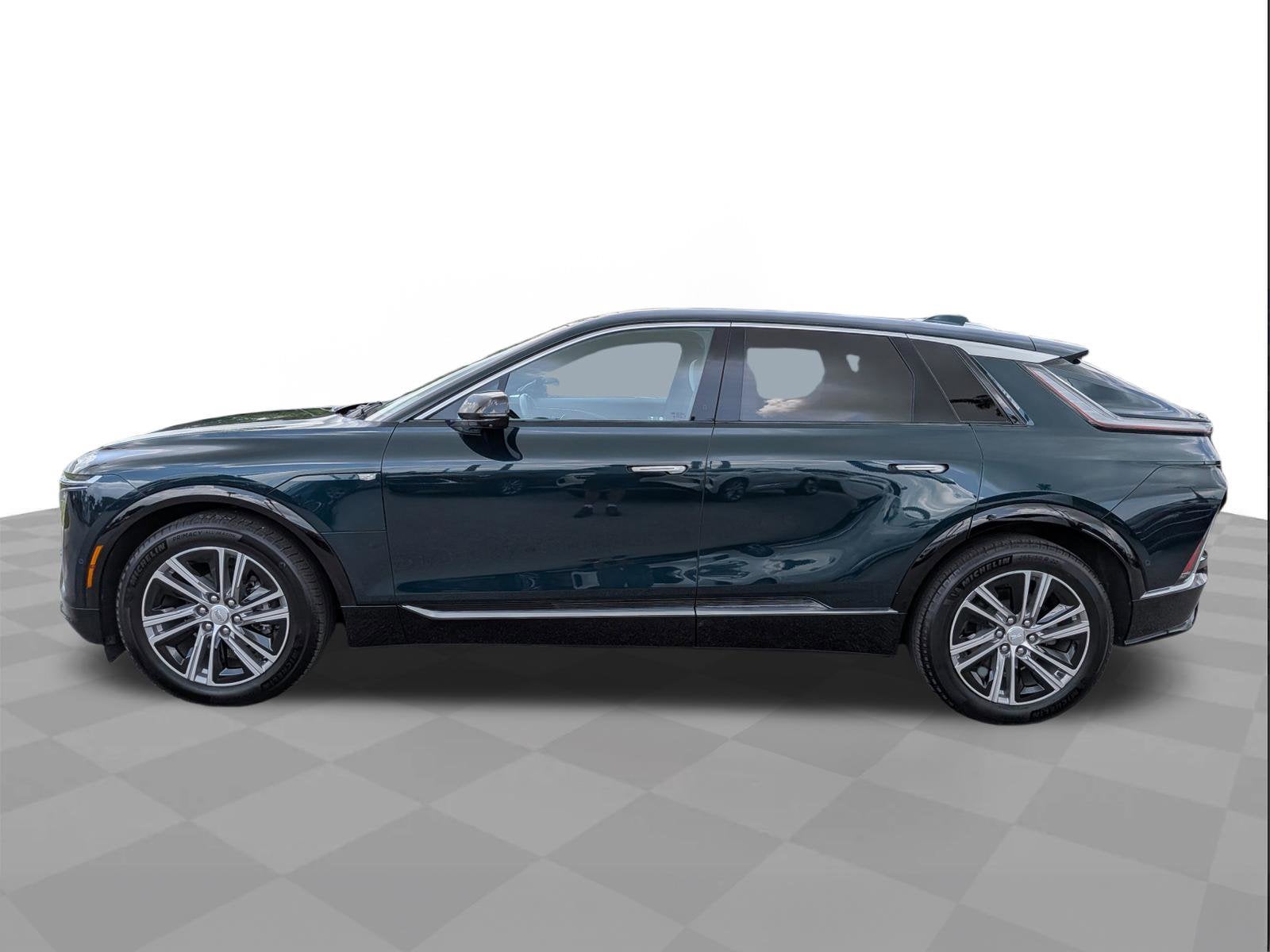 2024 Cadillac LYRIQ Luxury 1
