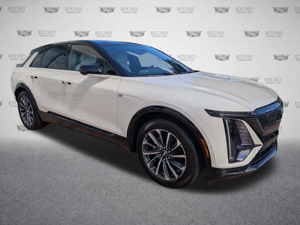 2027 Cadillac LYRIQ Sport - Photo 2
