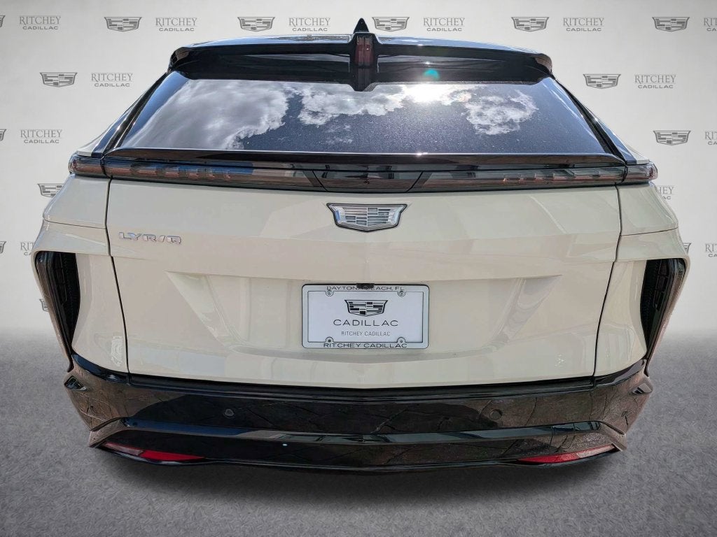 2027 Cadillac LYRIQ Sport - Photo 7