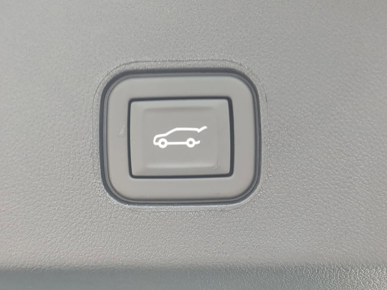 2025 Cadillac LYRIQ Sport 1