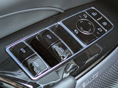 2024 Cadillac LYRIQ Sport 2