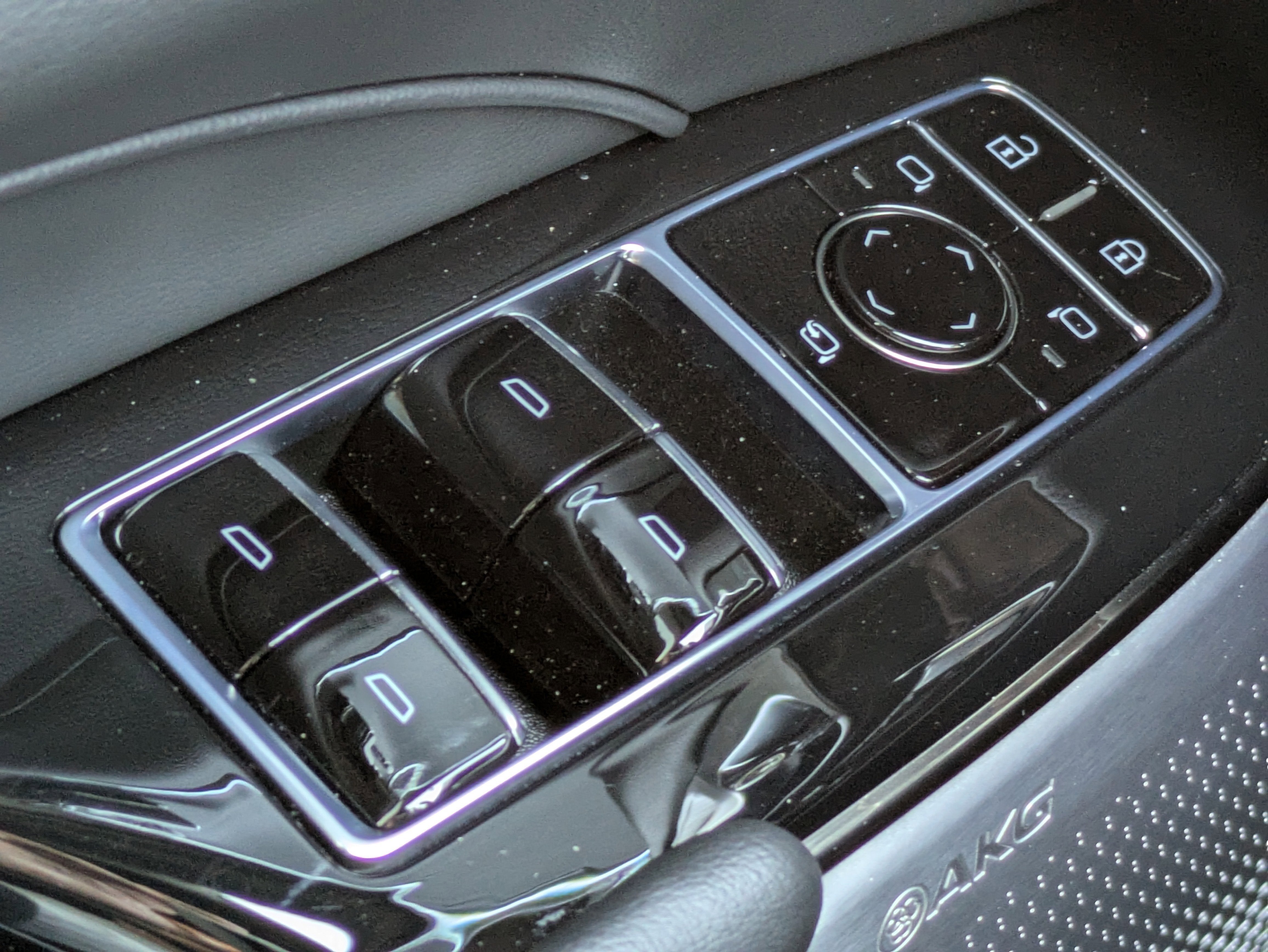 2024 Cadillac LYRIQ Sport 2