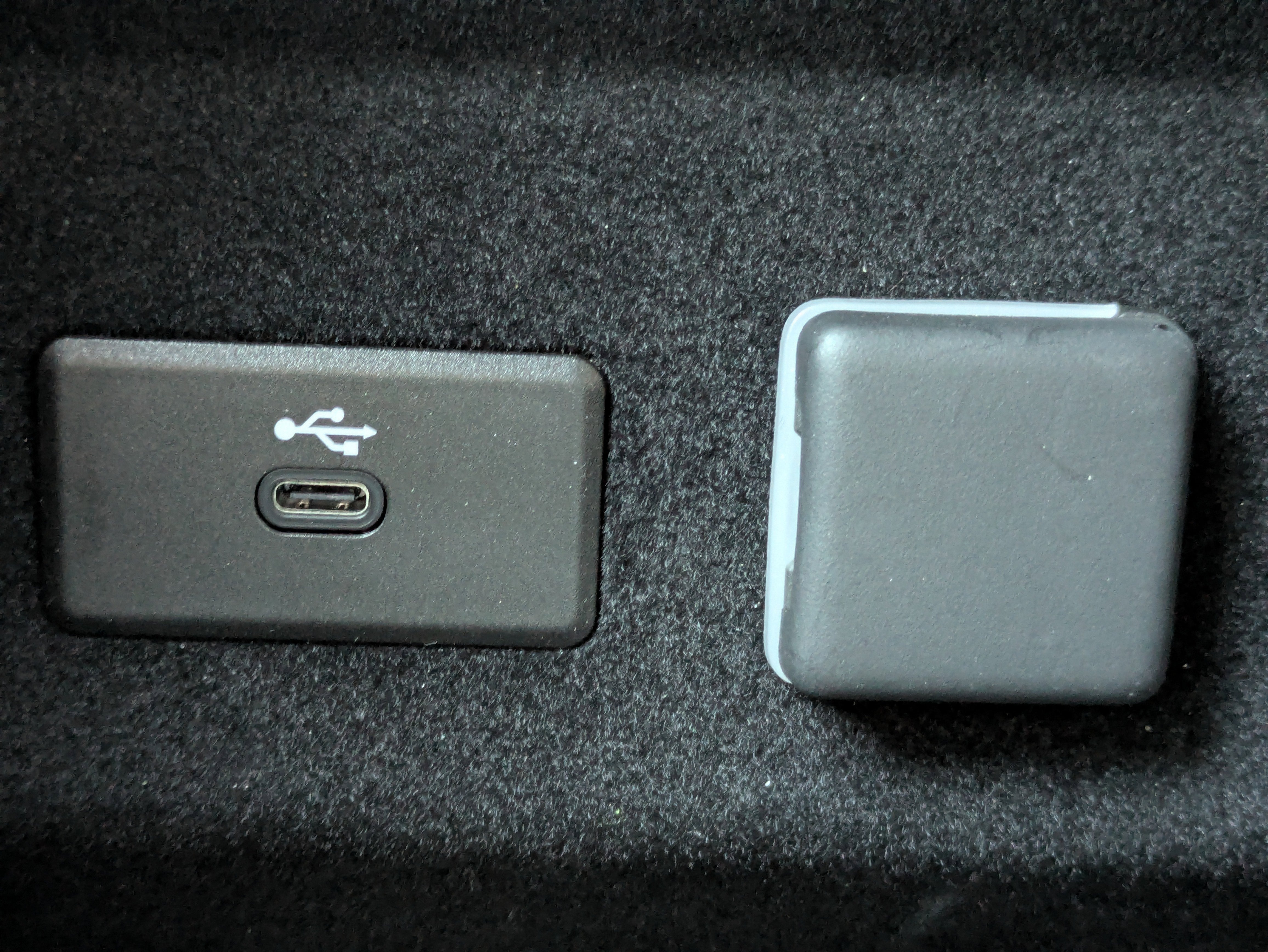 2024 Cadillac LYRIQ Sport 2