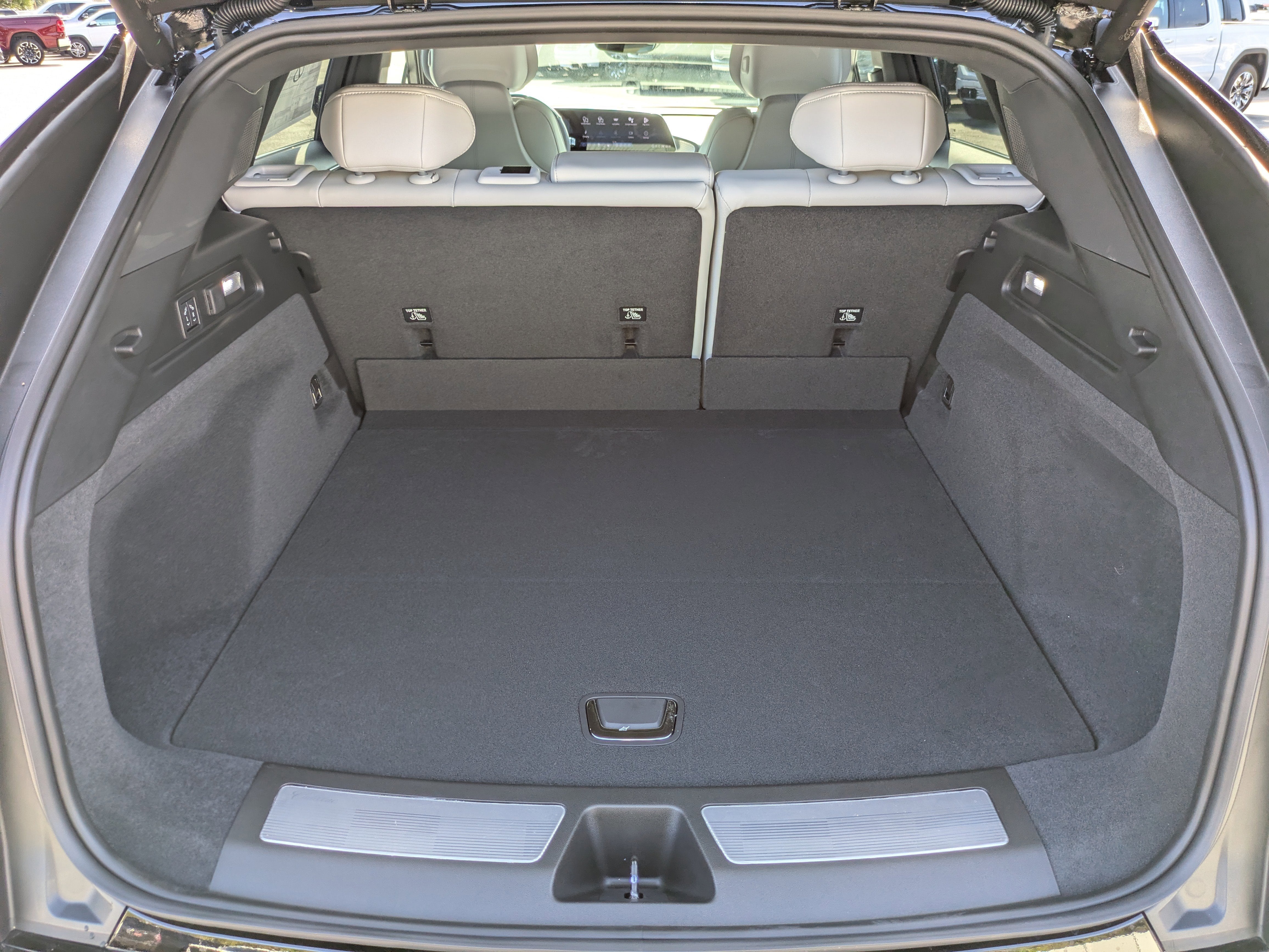 2026 Cadillac LYRIQ Premium Sport