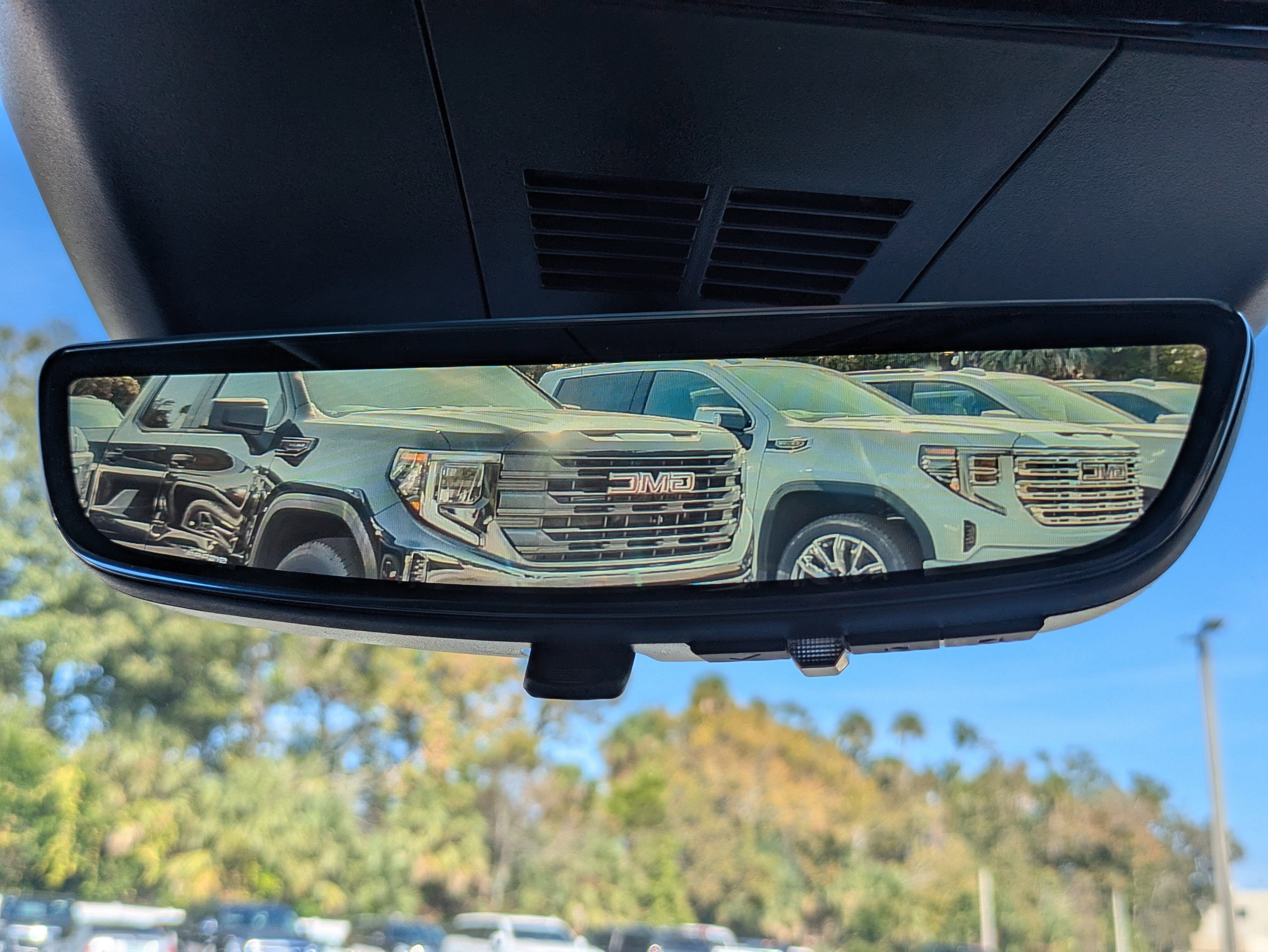 2026 Cadillac LYRIQ Premium Sport