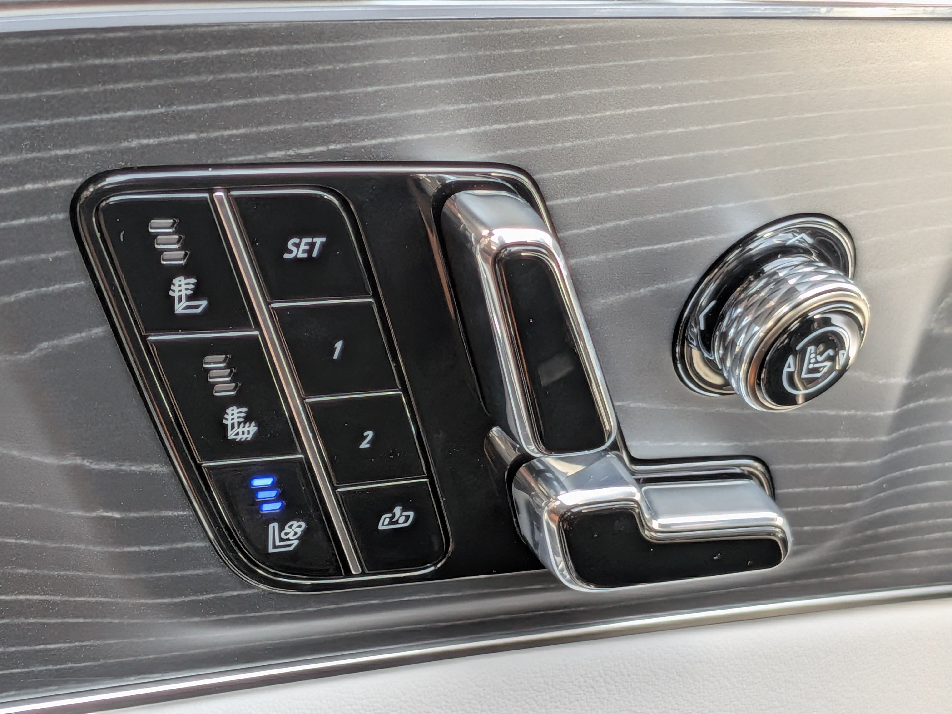 2026 Cadillac LYRIQ Premium Sport