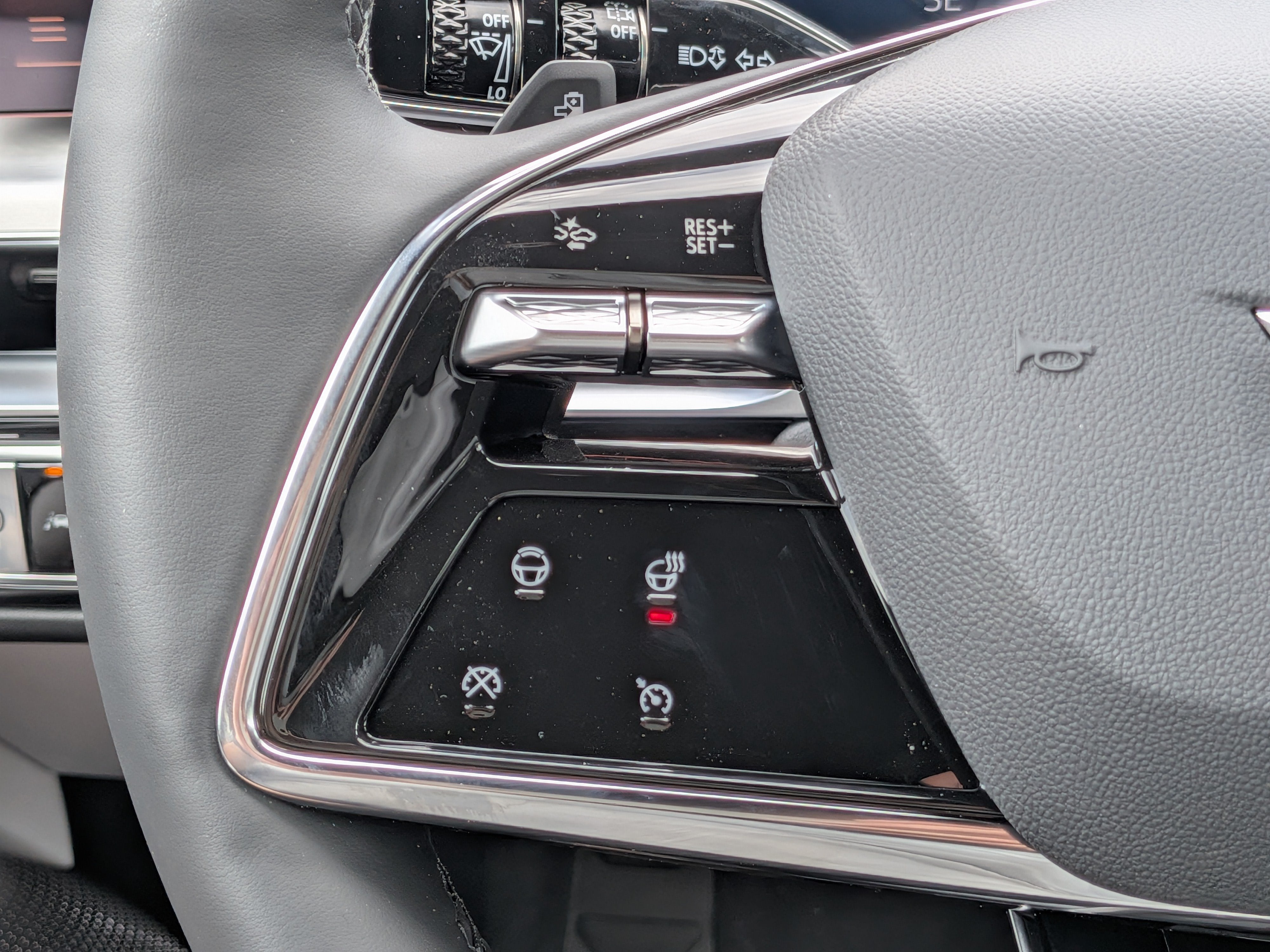 2026 Cadillac LYRIQ Premium Sport