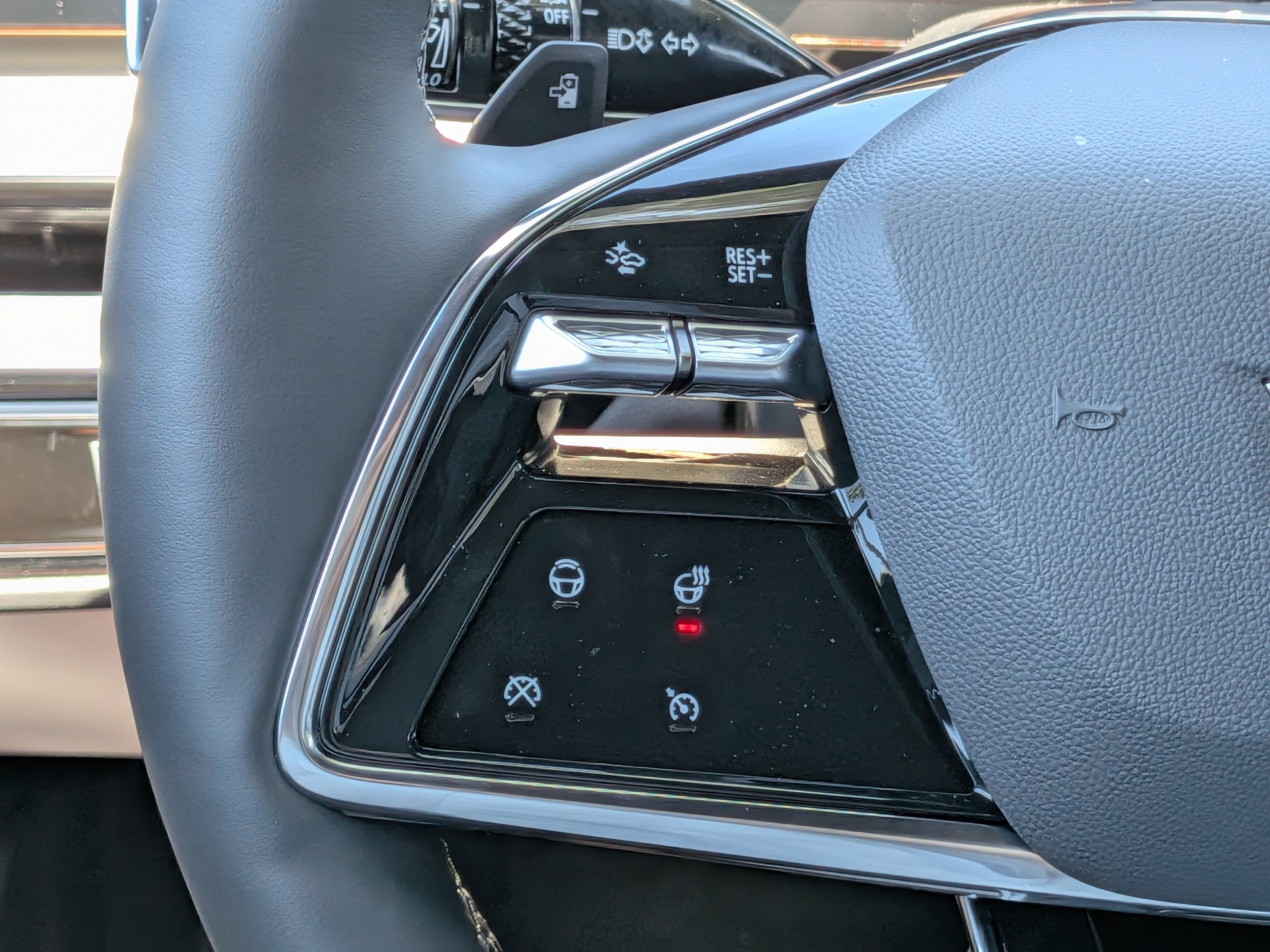2026 Cadillac LYRIQ Premium Sport