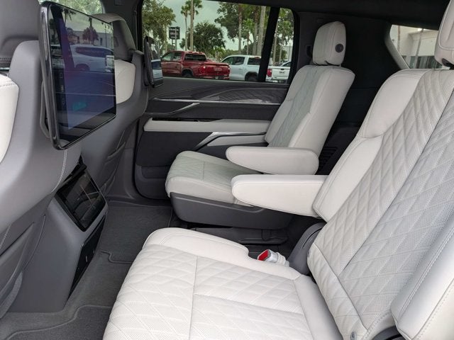 2026 Cadillac ESCALADE IQL Sport