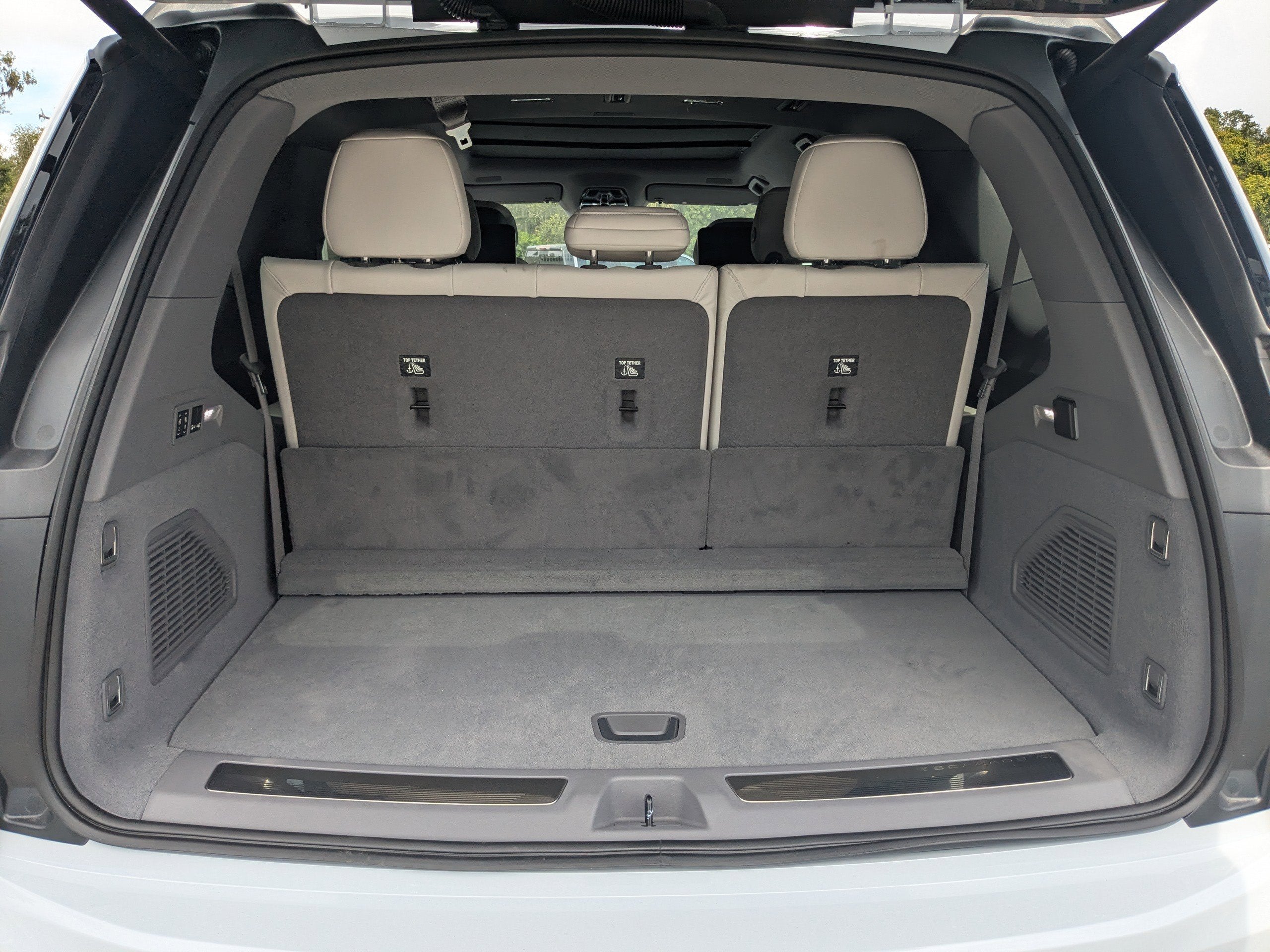 2026 Cadillac ESCALADE IQL Sport