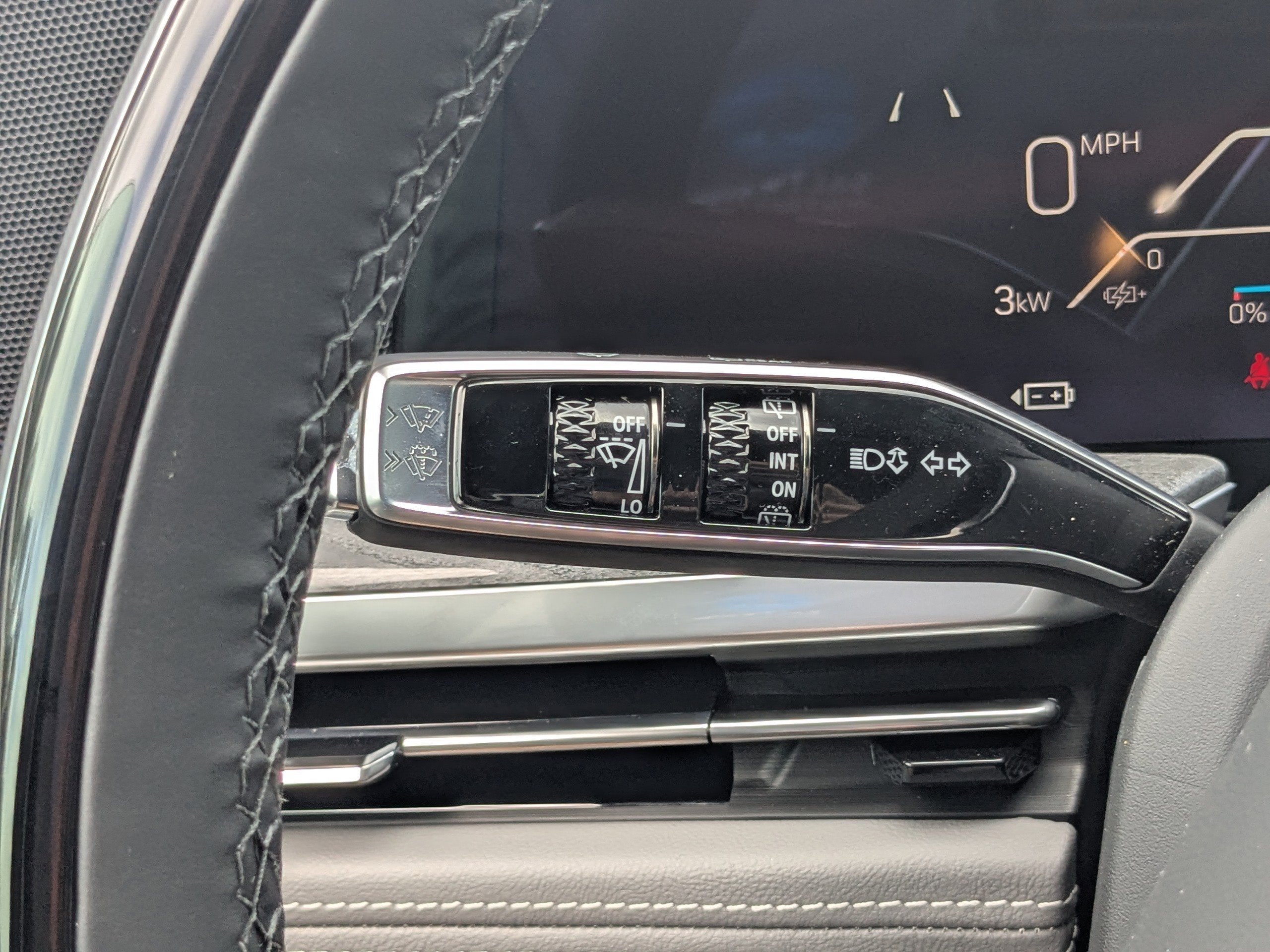 2026 Cadillac ESCALADE IQL Sport