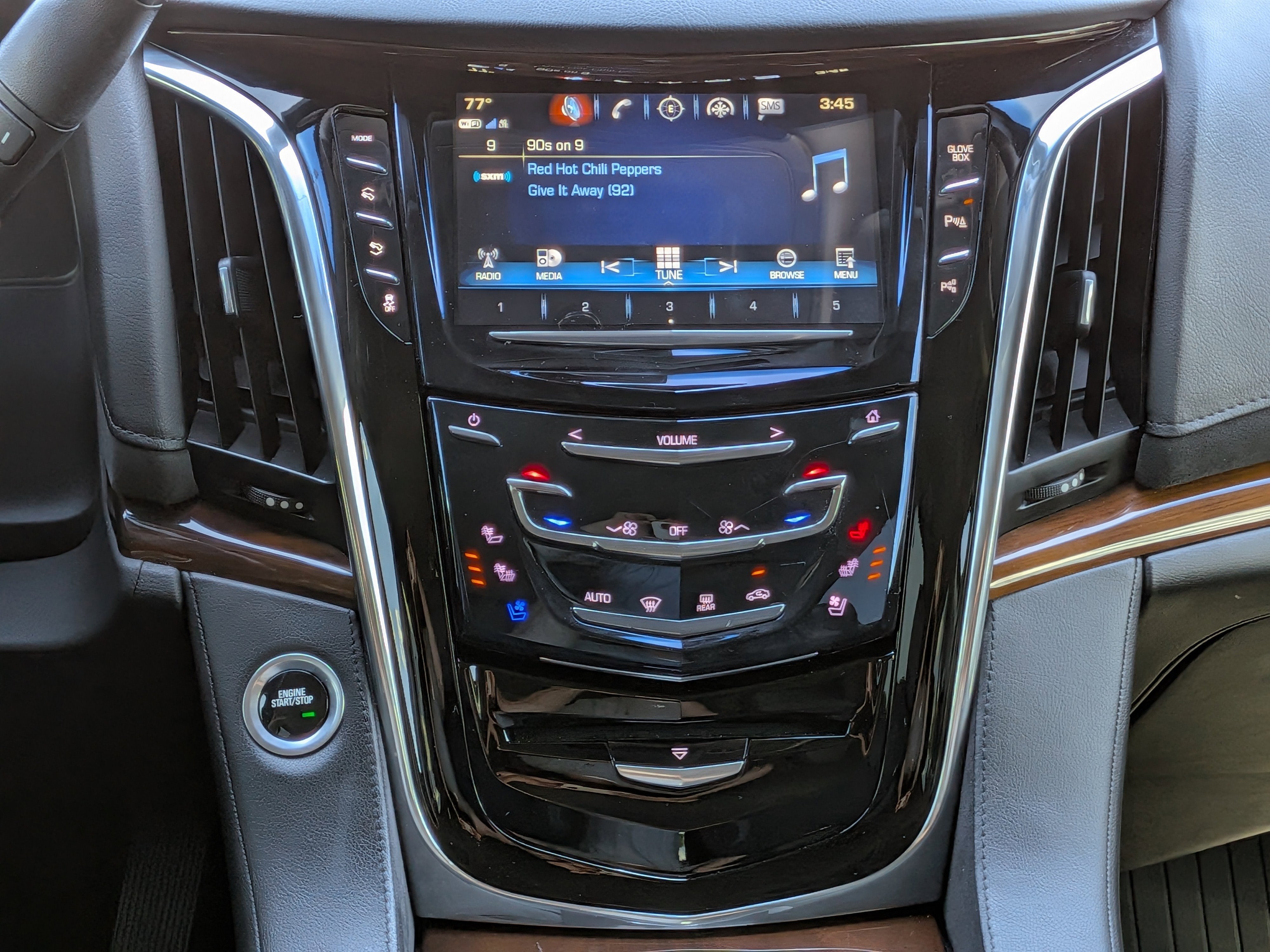 2019 Cadillac Escalade Standard