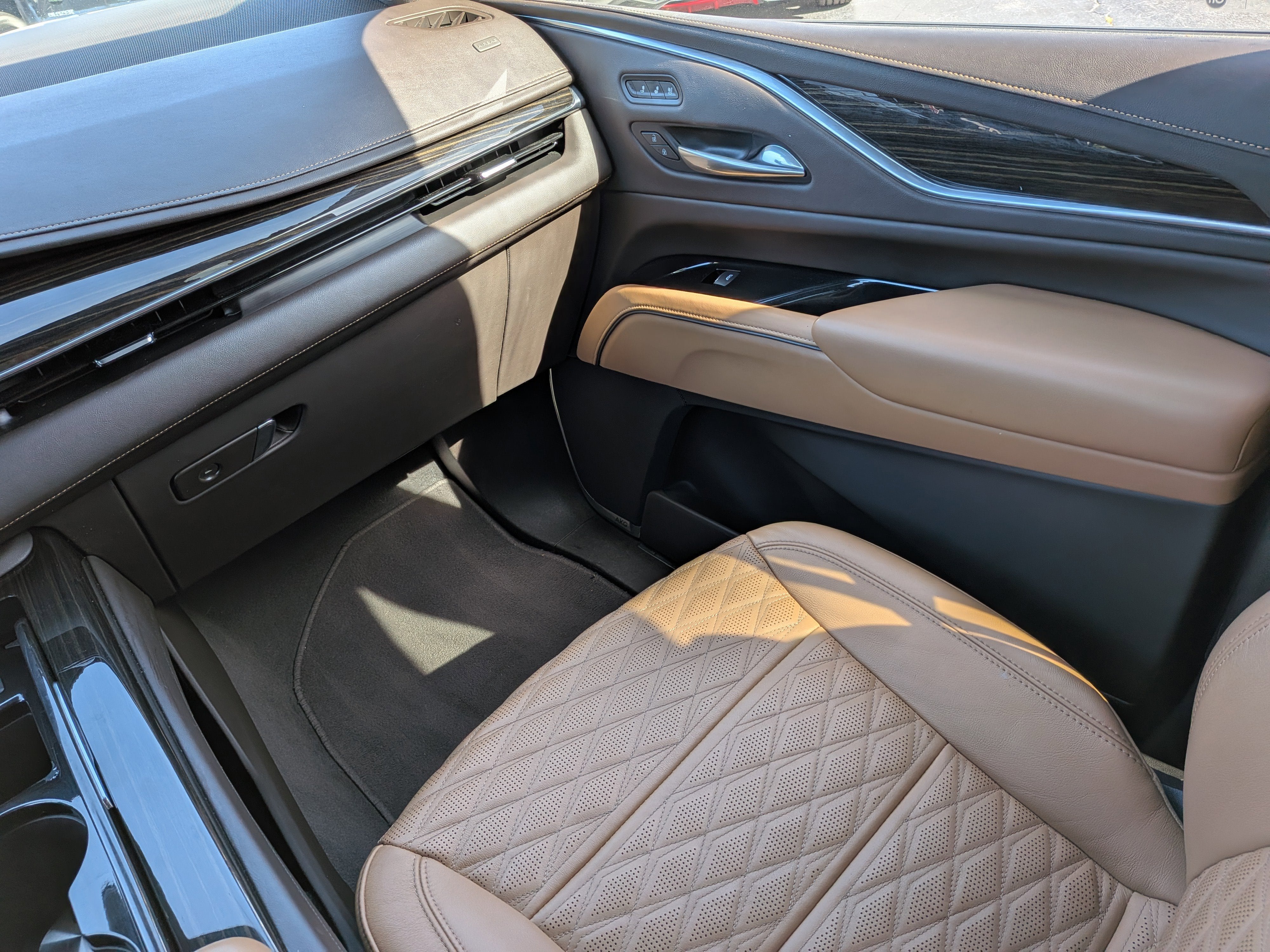 2022 Cadillac Escalade Premium Luxury