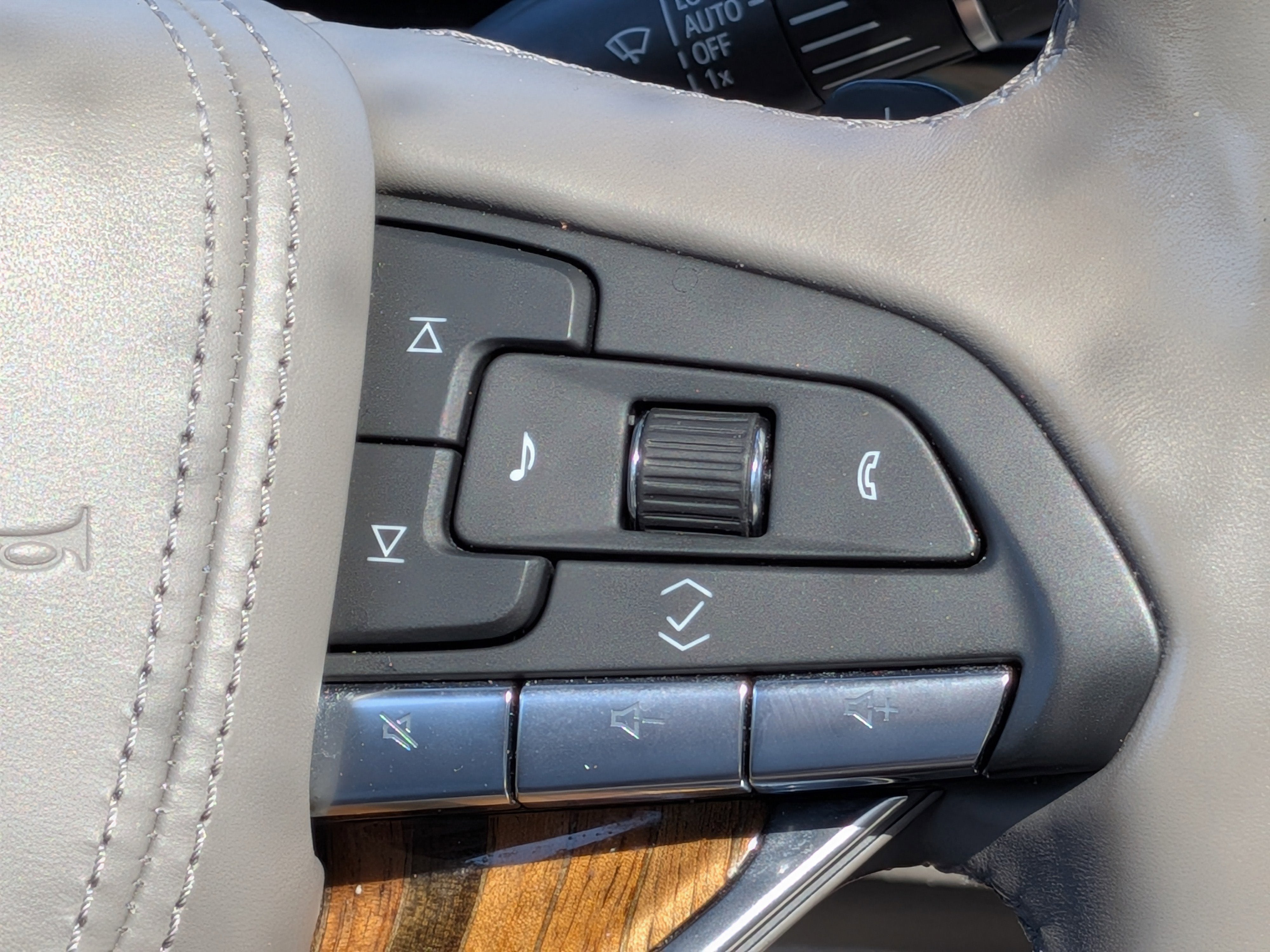 2021 Cadillac Escalade ESV Premium Luxury Platinum