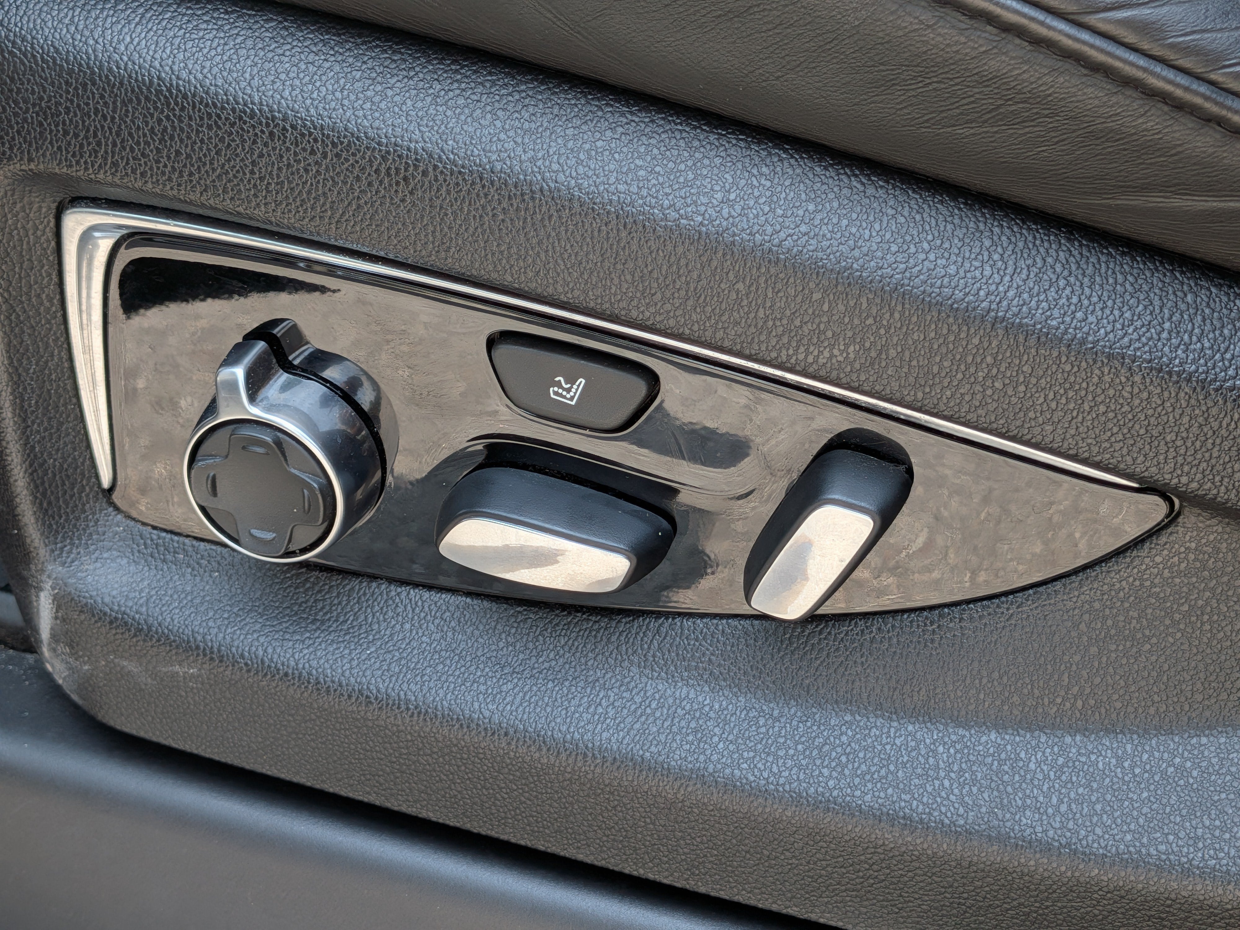 2019 Cadillac Escalade Platinum