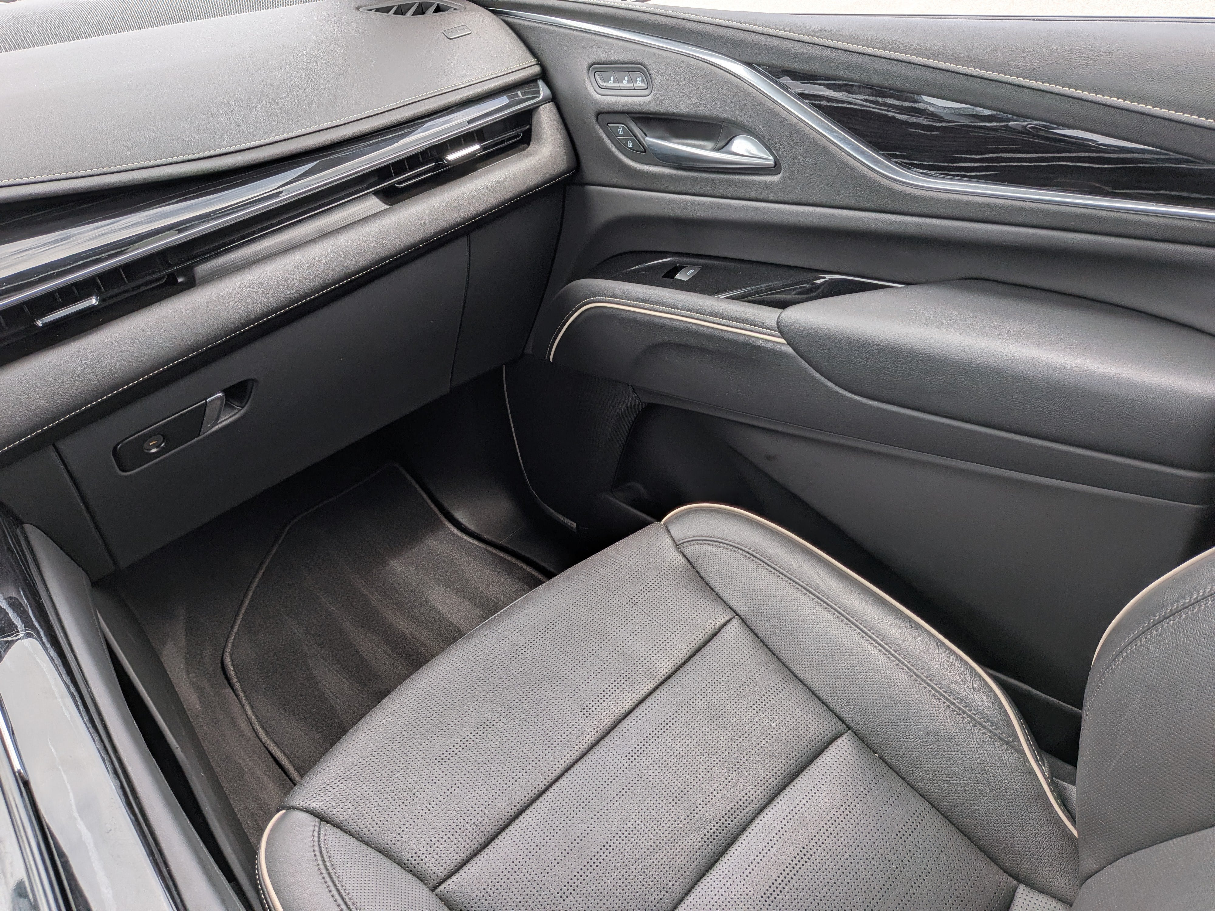 2023 Cadillac Escalade 4WD Sport