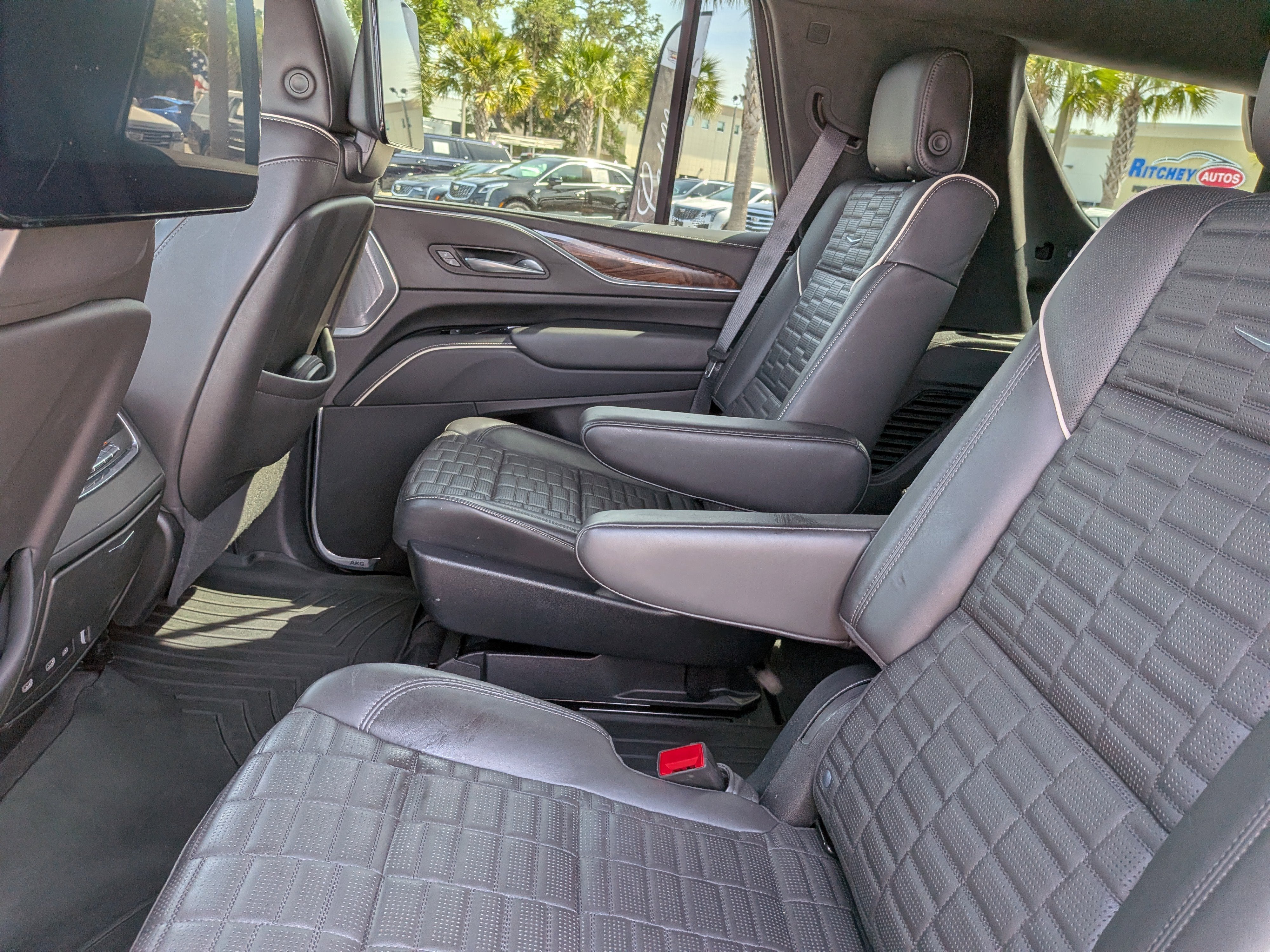 2023 Cadillac Escalade Sport Platinum