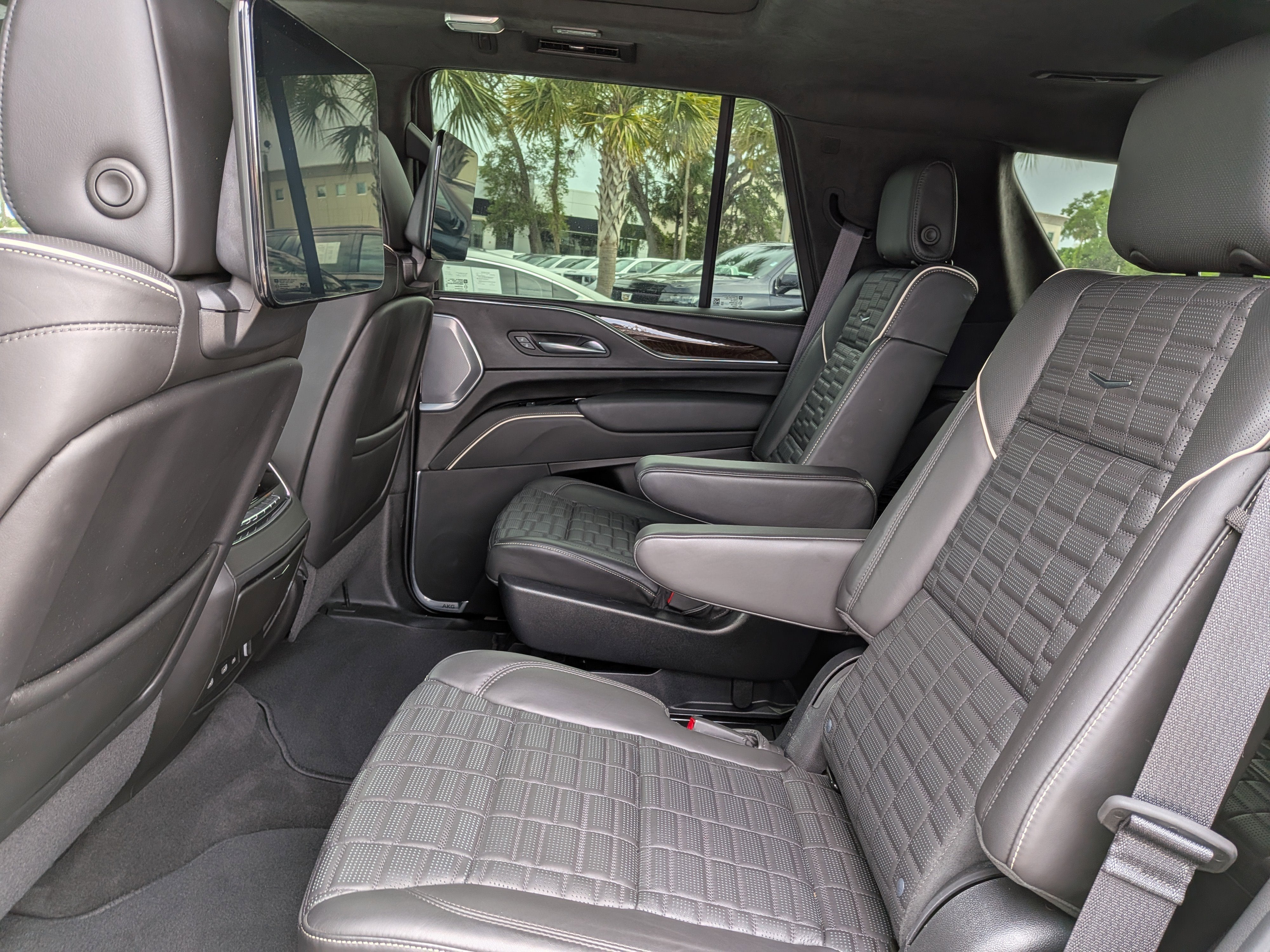 2023 Cadillac Escalade Sport Platinum