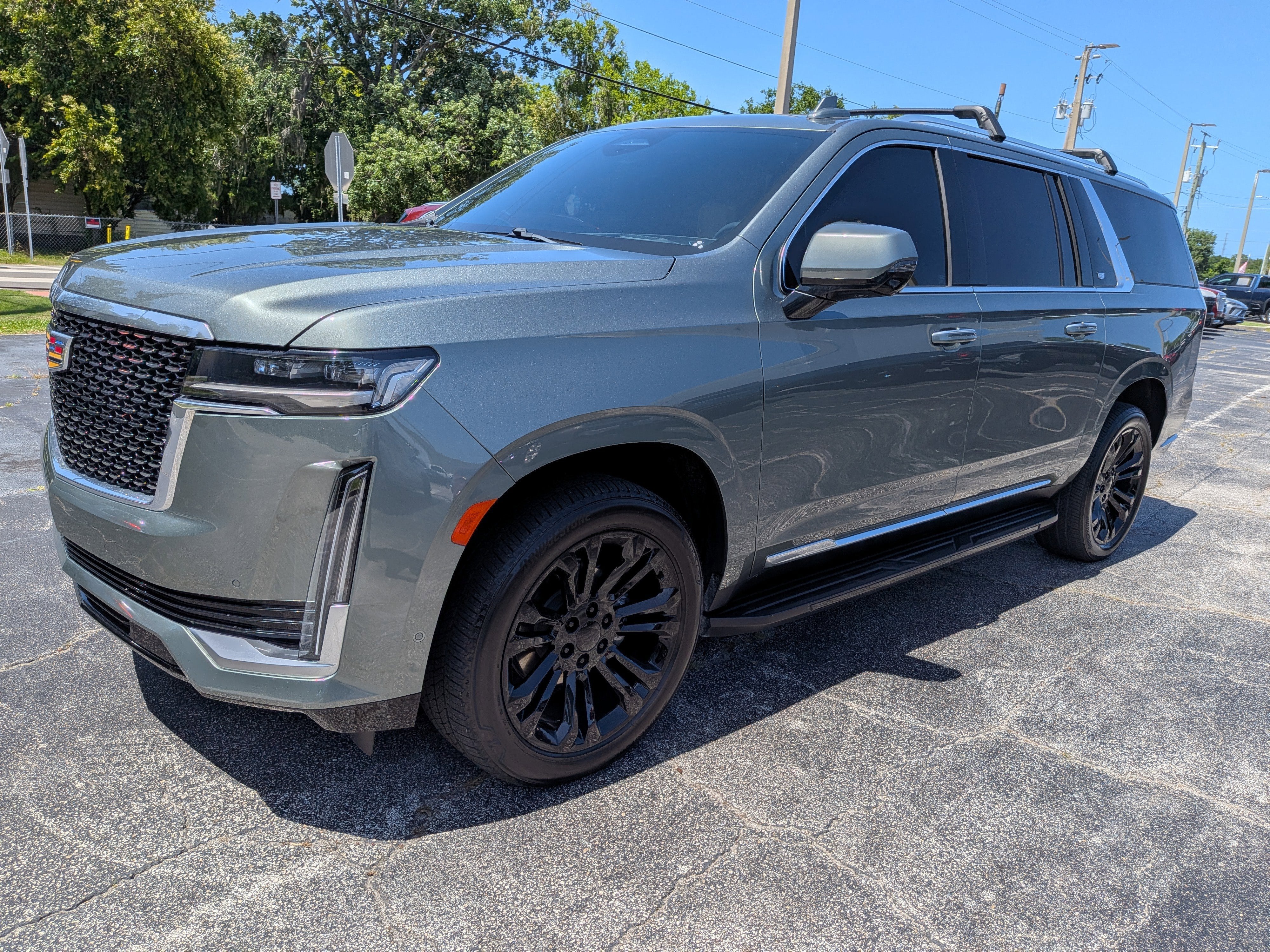 2024 Cadillac Escalade ESV Premium Luxury