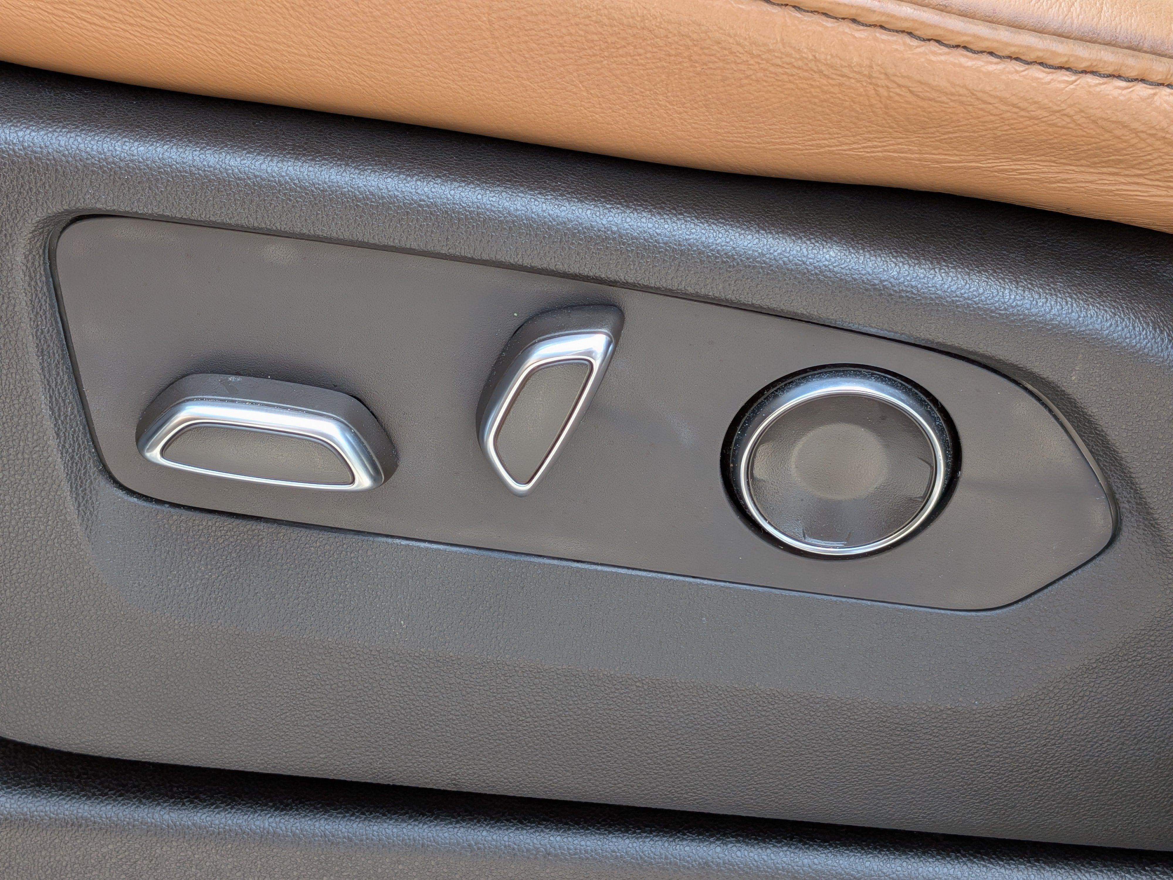 2023 Cadillac Escalade ESV Sport - Photo 22