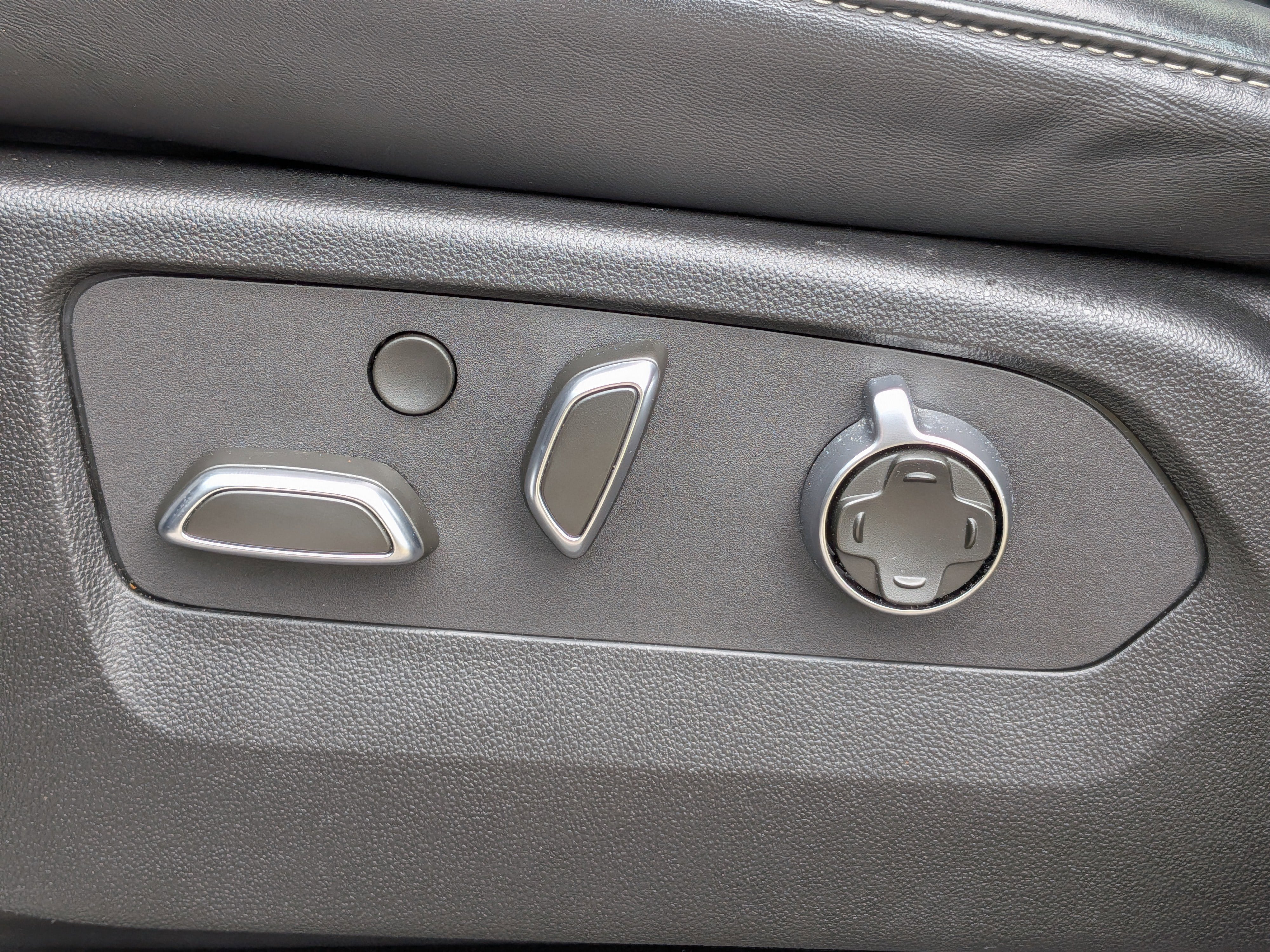 2023 Cadillac Escalade ESV Sport Platinum