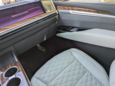 2025 Cadillac Escalade Sport Platinum