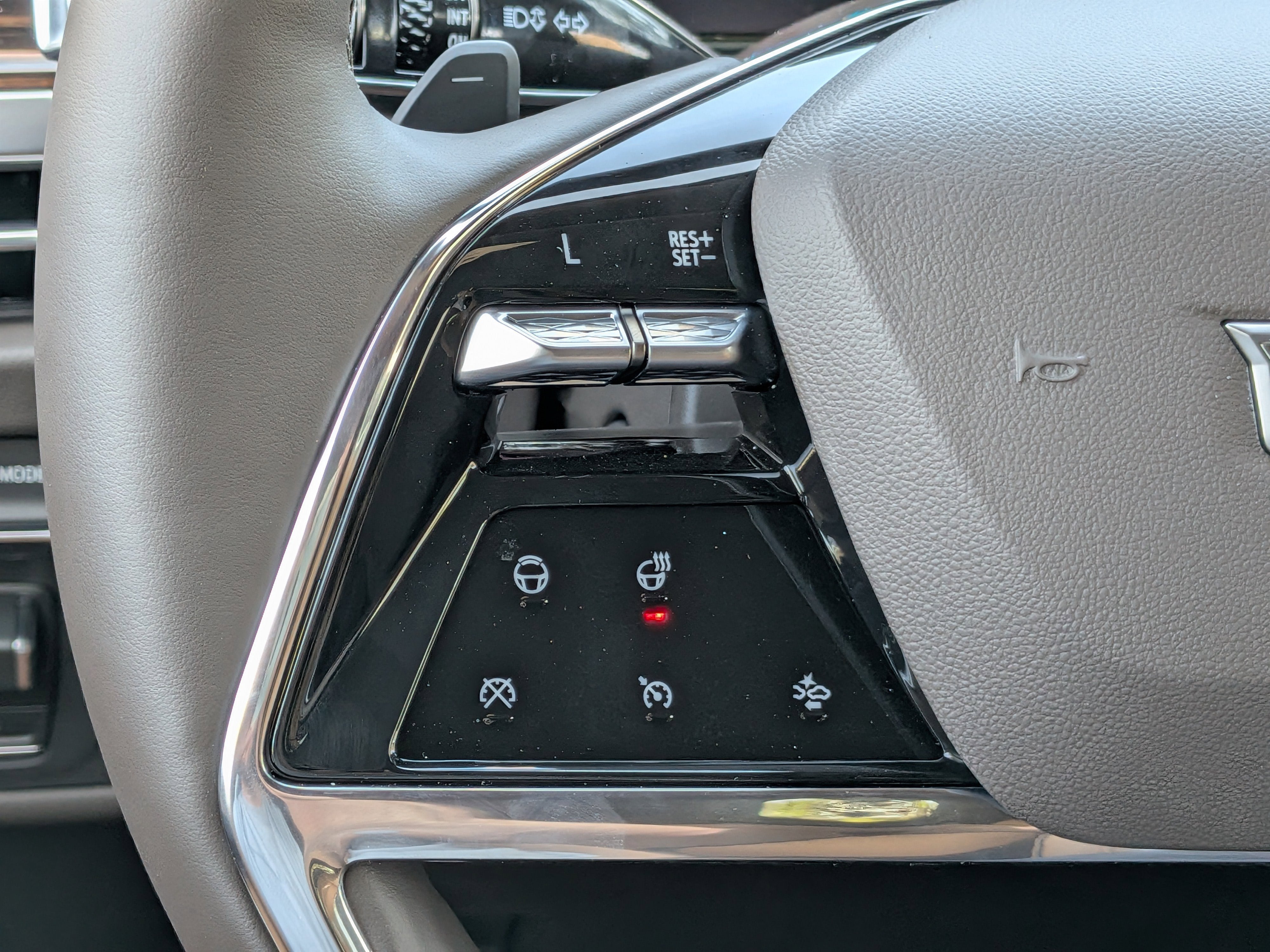 2026 Cadillac Escalade ESV Luxury