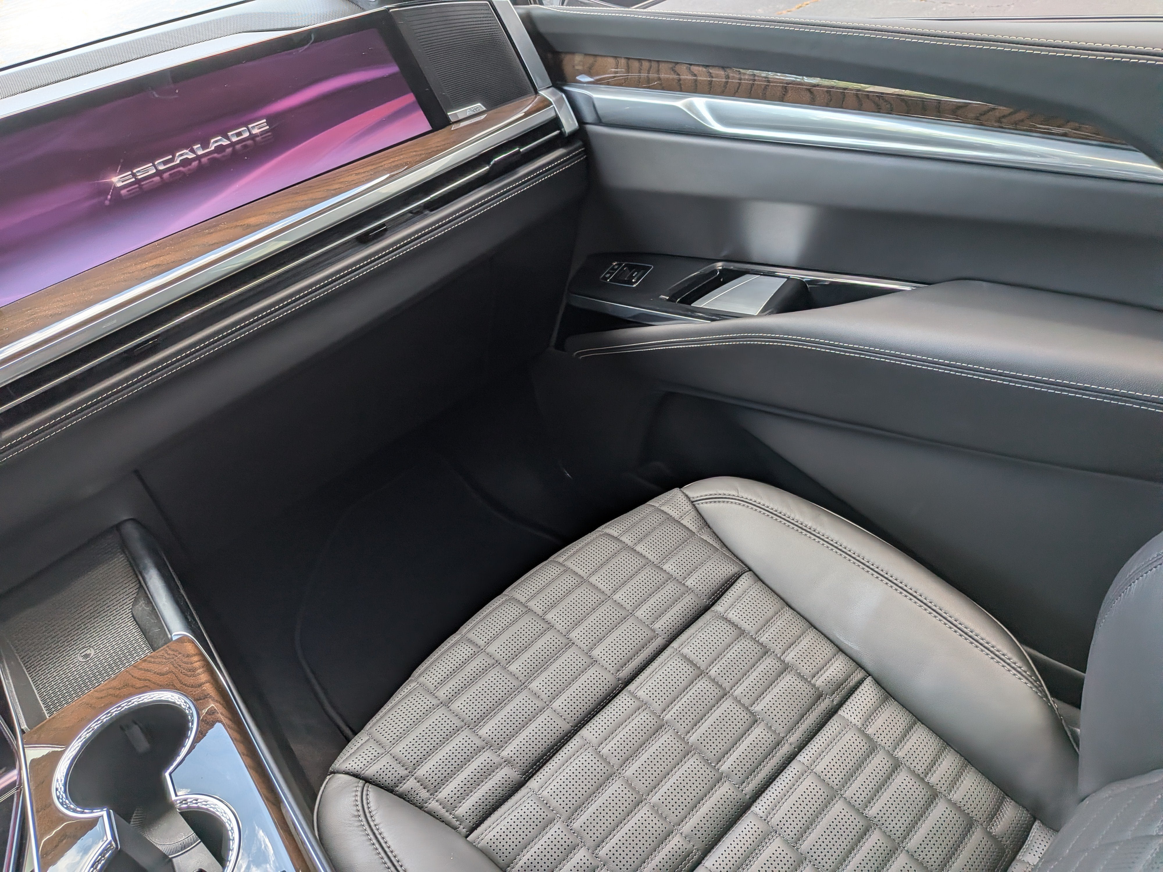 2026 Cadillac Escalade ESV Platinum Sport