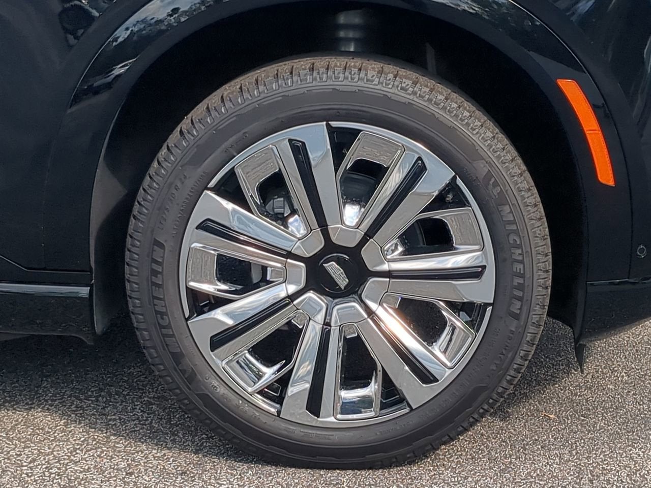 2025 Cadillac ESCALADE IQ Luxury 1