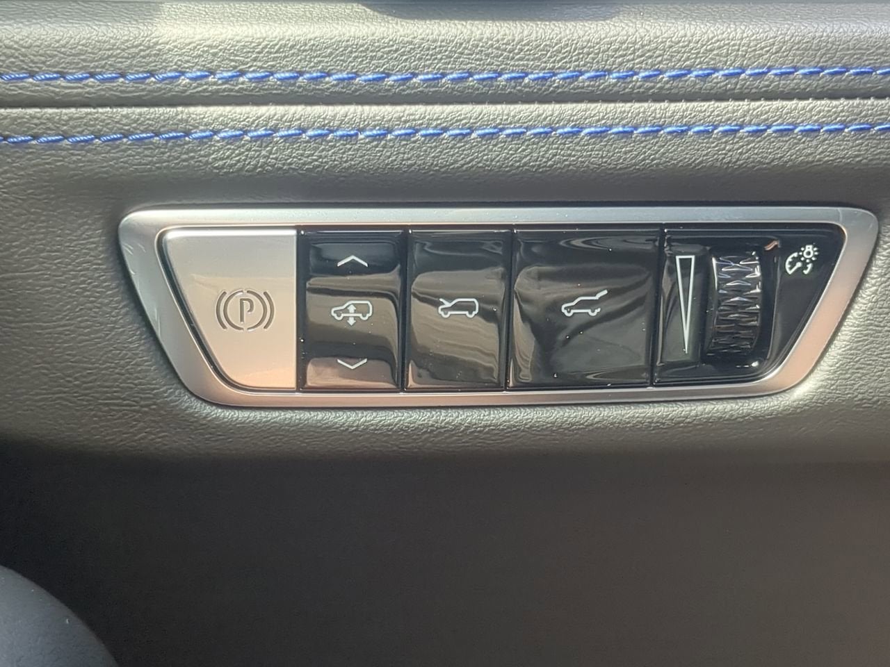 2026 Cadillac ESCALADE IQ Luxury