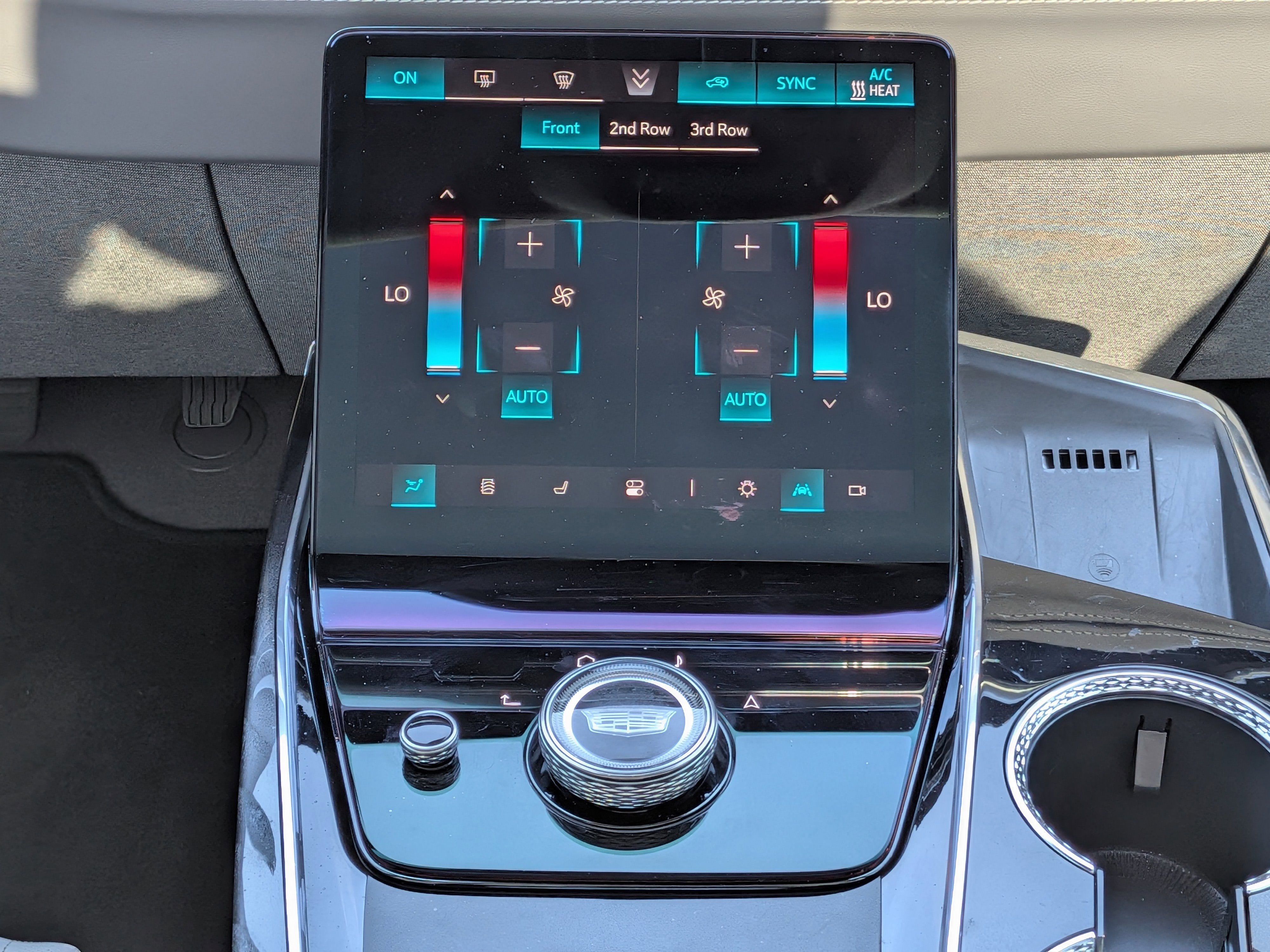 2025 Cadillac ESCALADE IQ Luxury 1