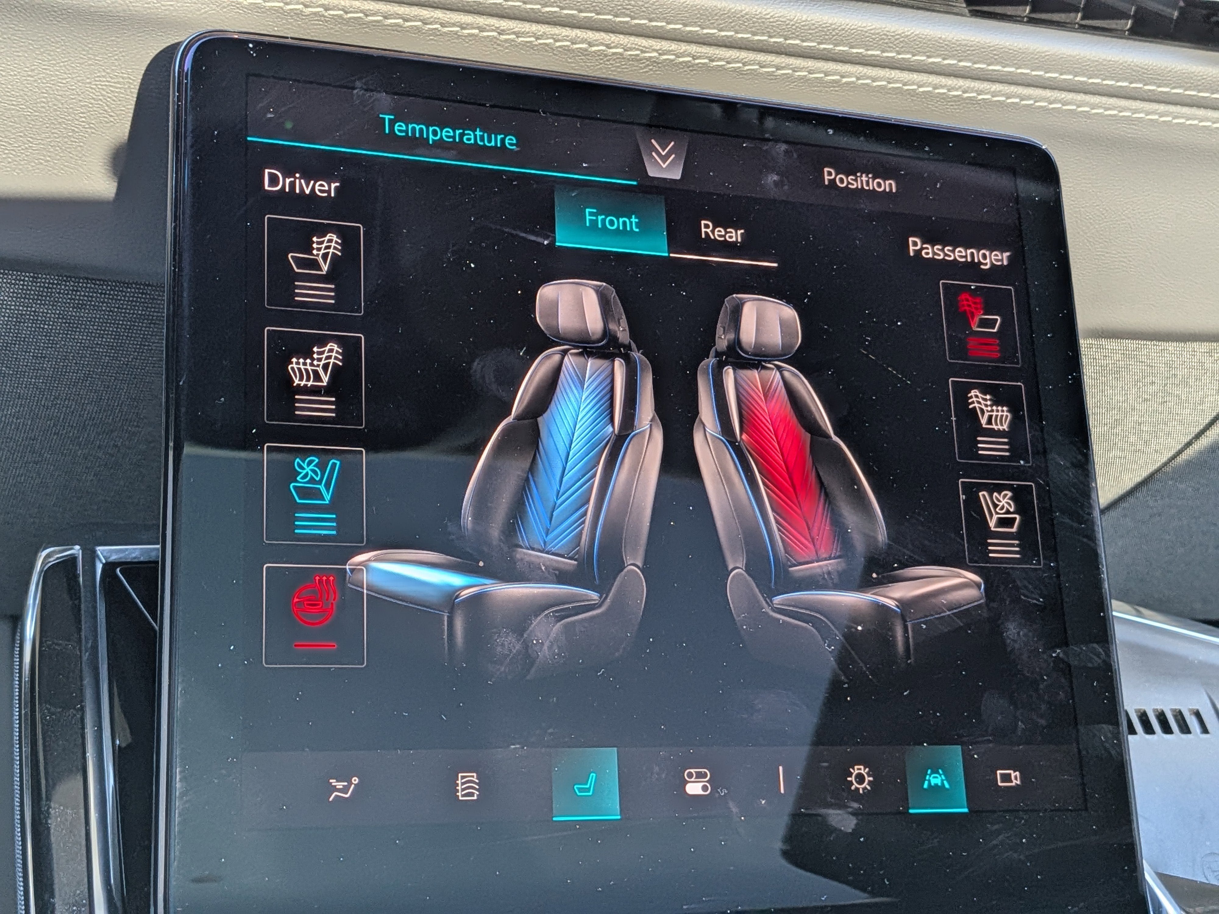 2025 Cadillac ESCALADE IQ Luxury 1