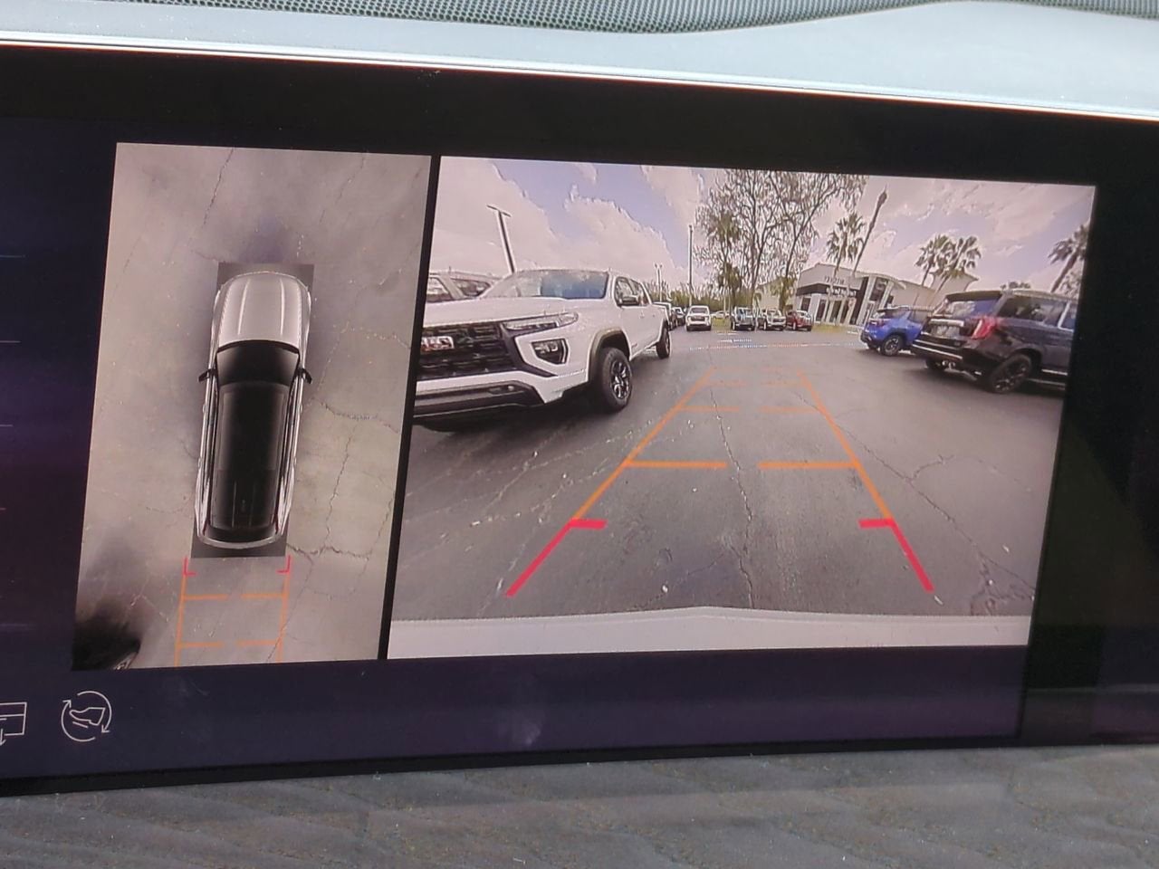 2025 Cadillac ESCALADE IQ Luxury 2