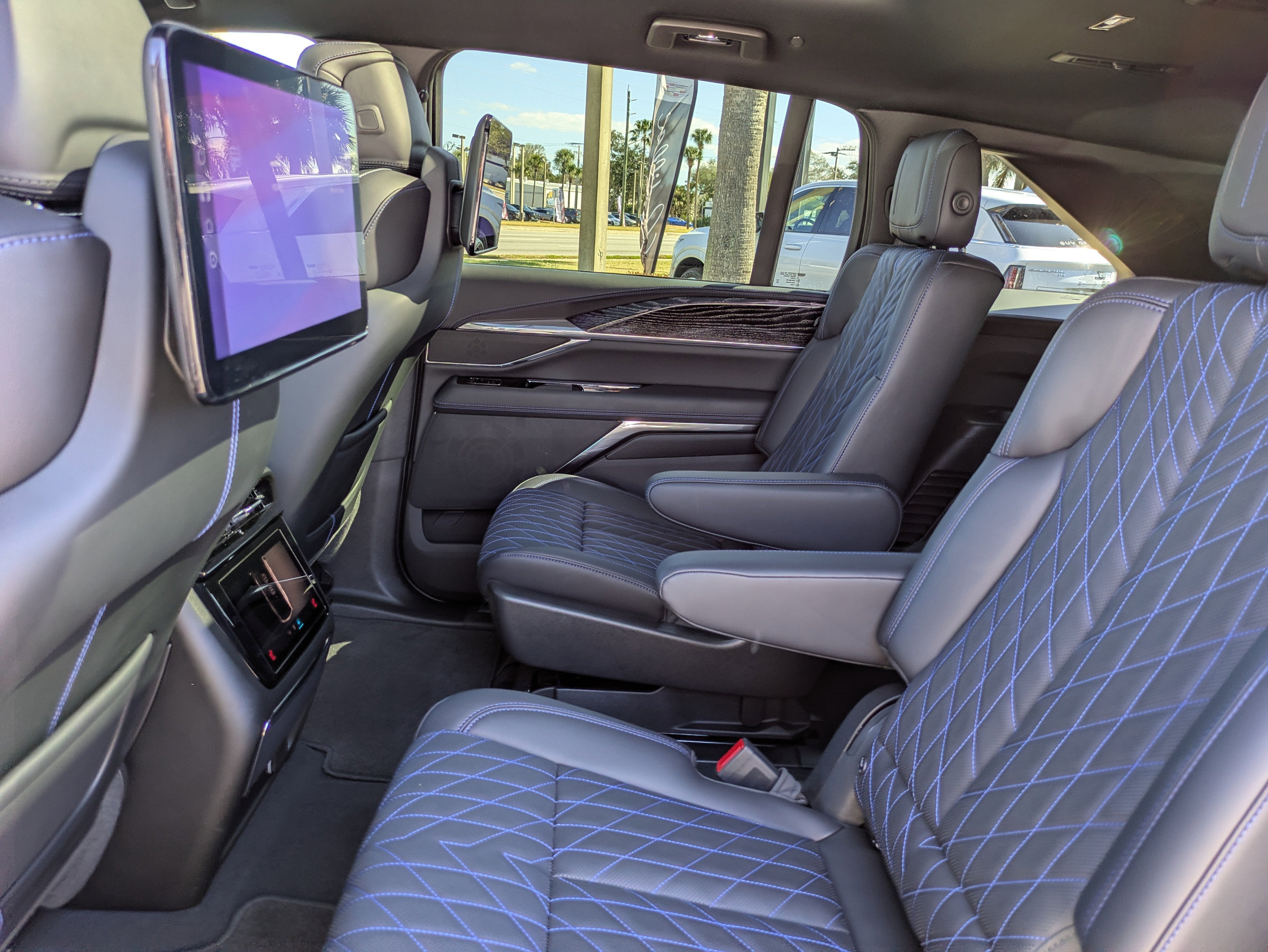 2026 Cadillac ESCALADE IQ Sport