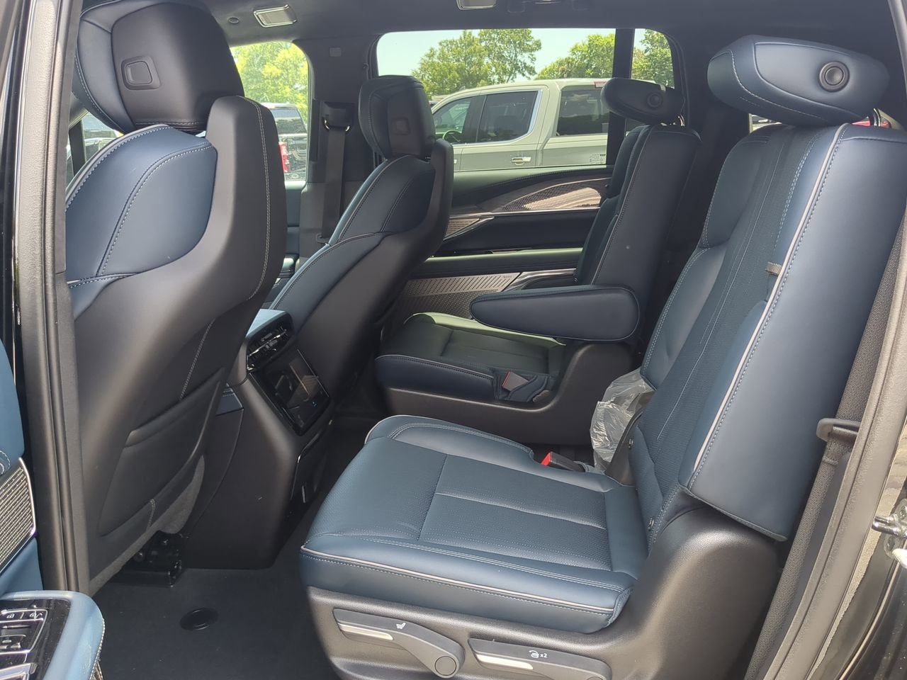 2026 Cadillac ESCALADE IQ Premium Sport