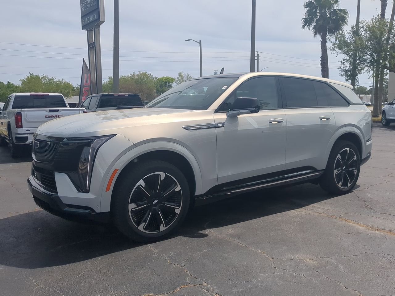 2025 Cadillac ESCALADE IQ Sport 2