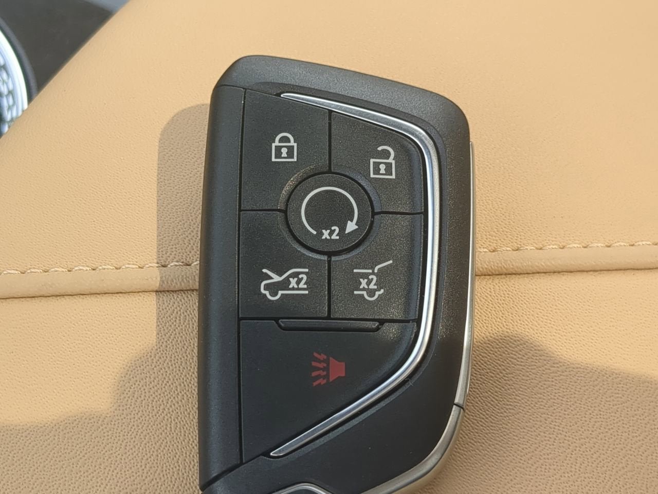 2025 Cadillac ESCALADE IQ Sport 2