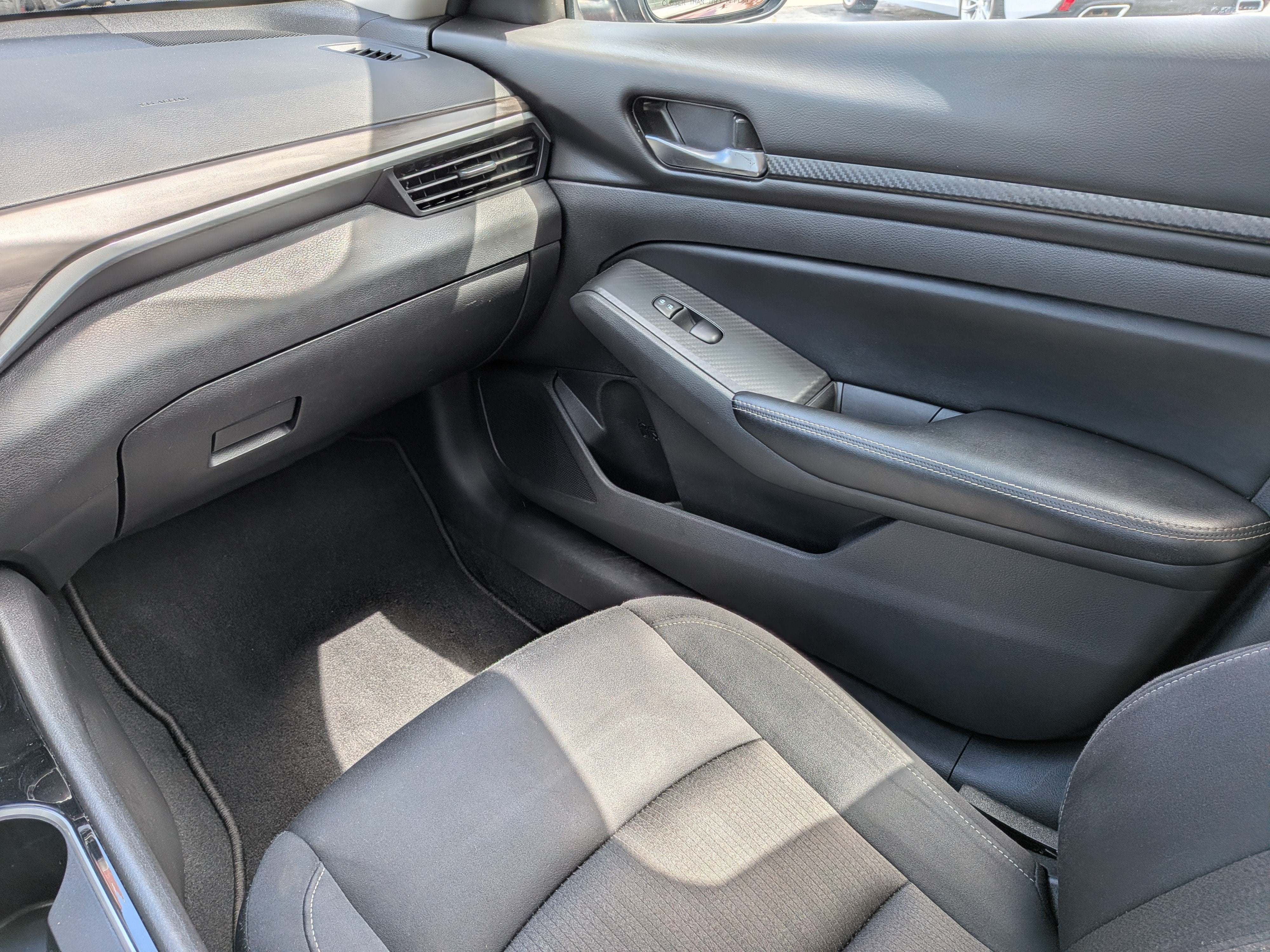 2024 Nissan Altima SV - Photo 15