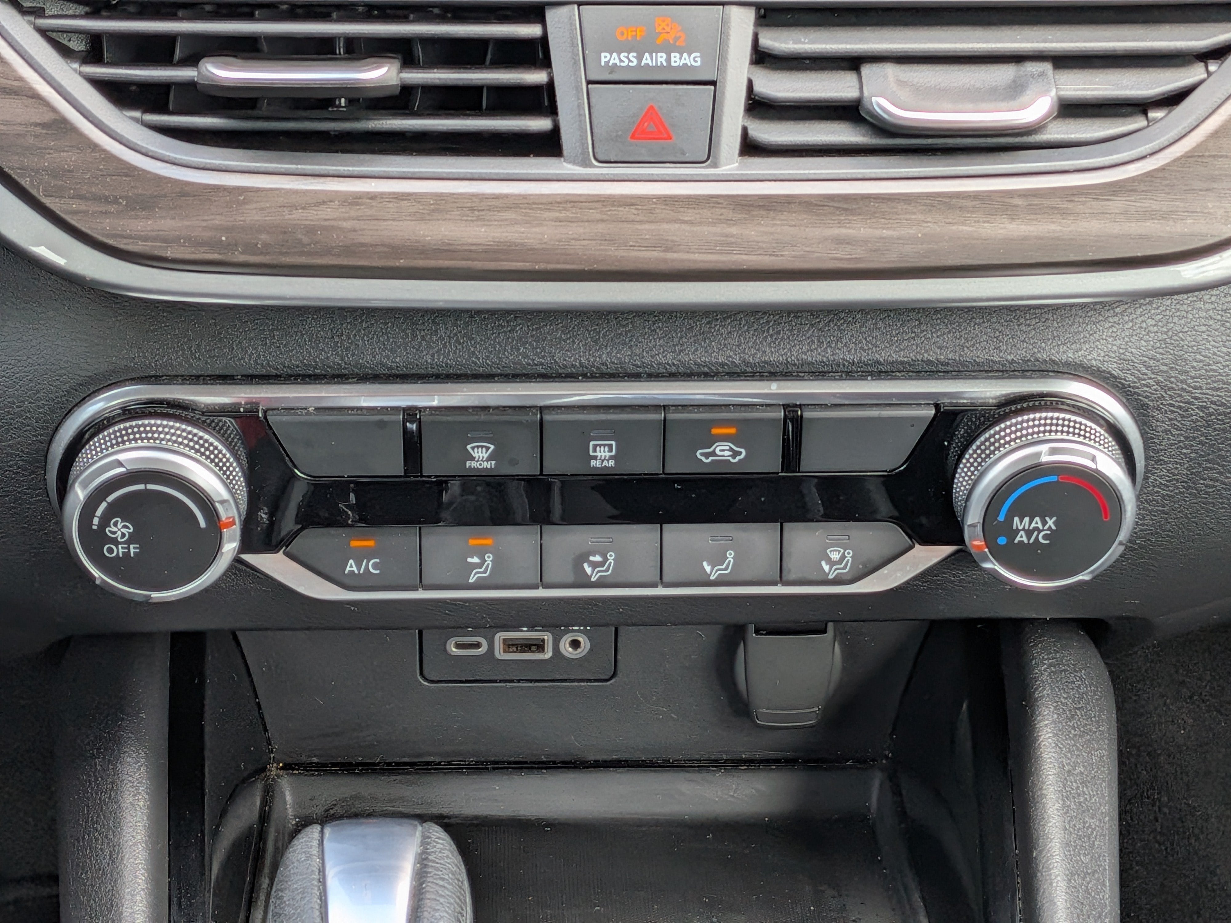 2024 Nissan Altima SV - Photo 18