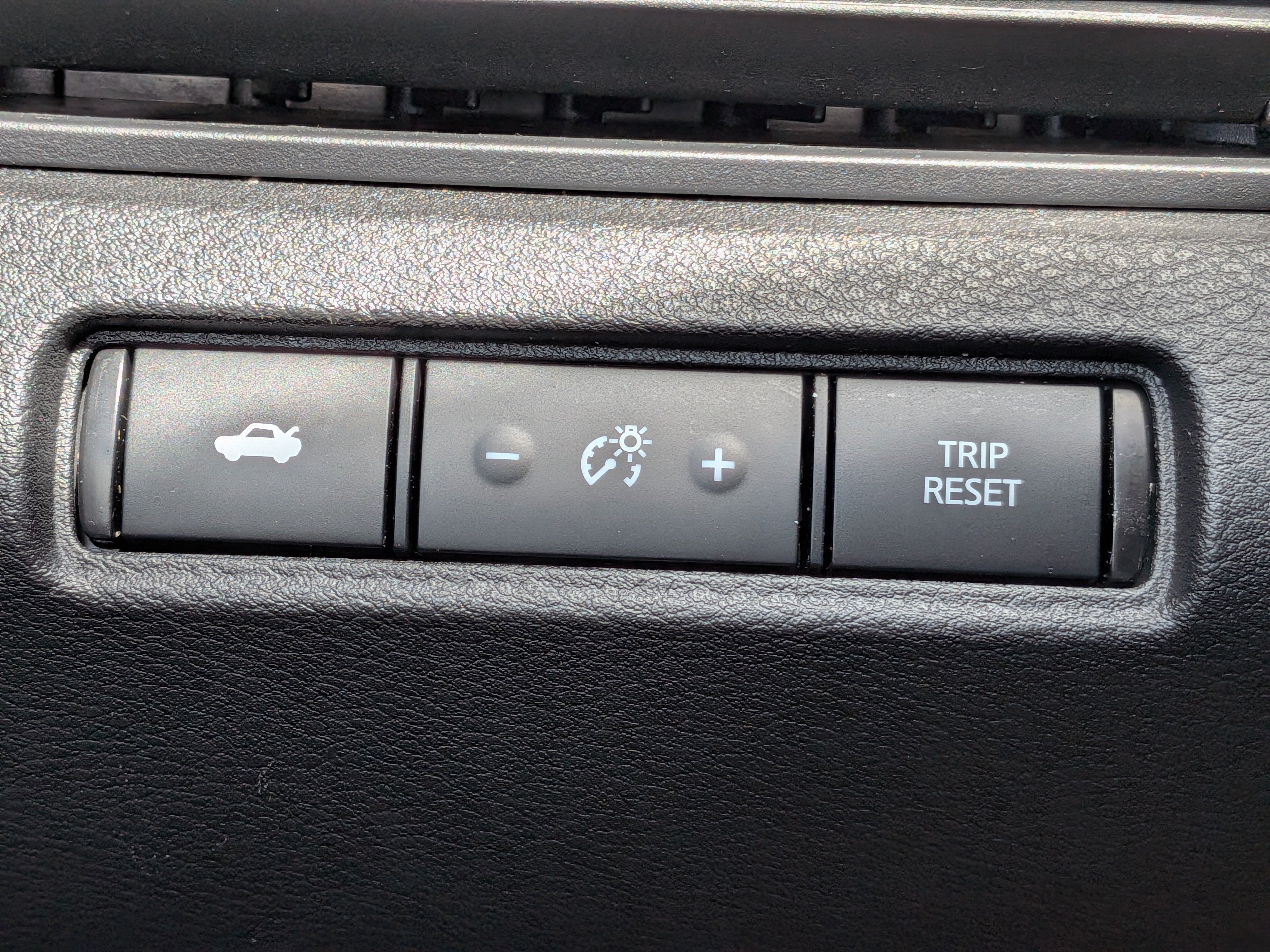 2024 Nissan Altima SV - Photo 22
