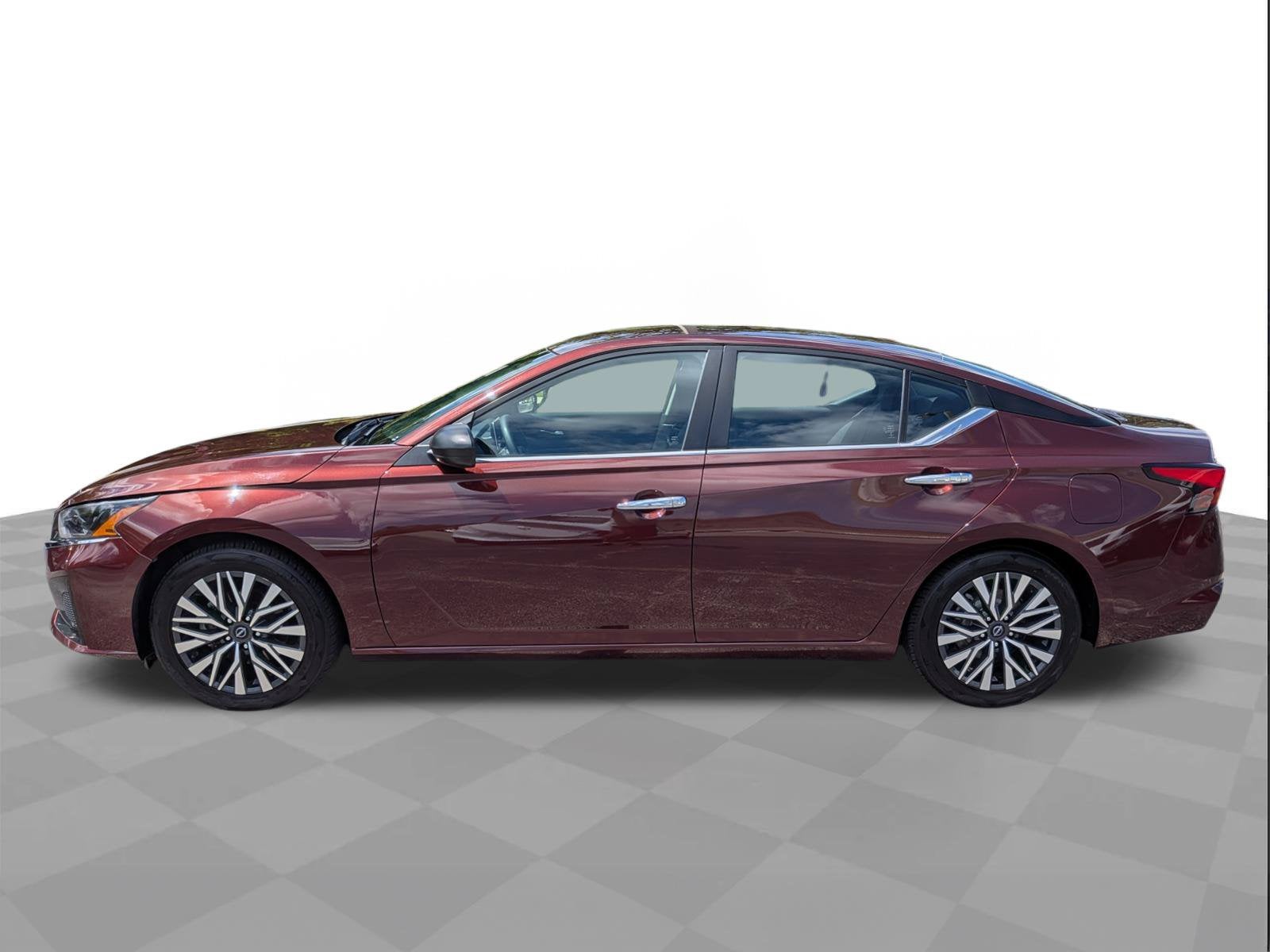 2024 Nissan Altima SV - Photo 7