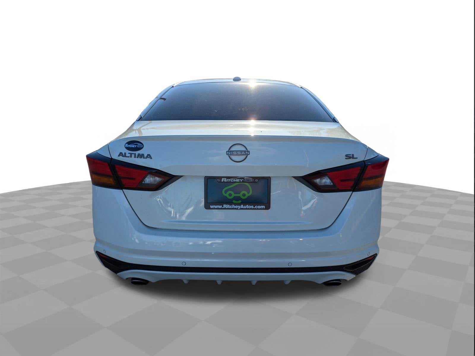 2025 Nissan Altima SL FWD